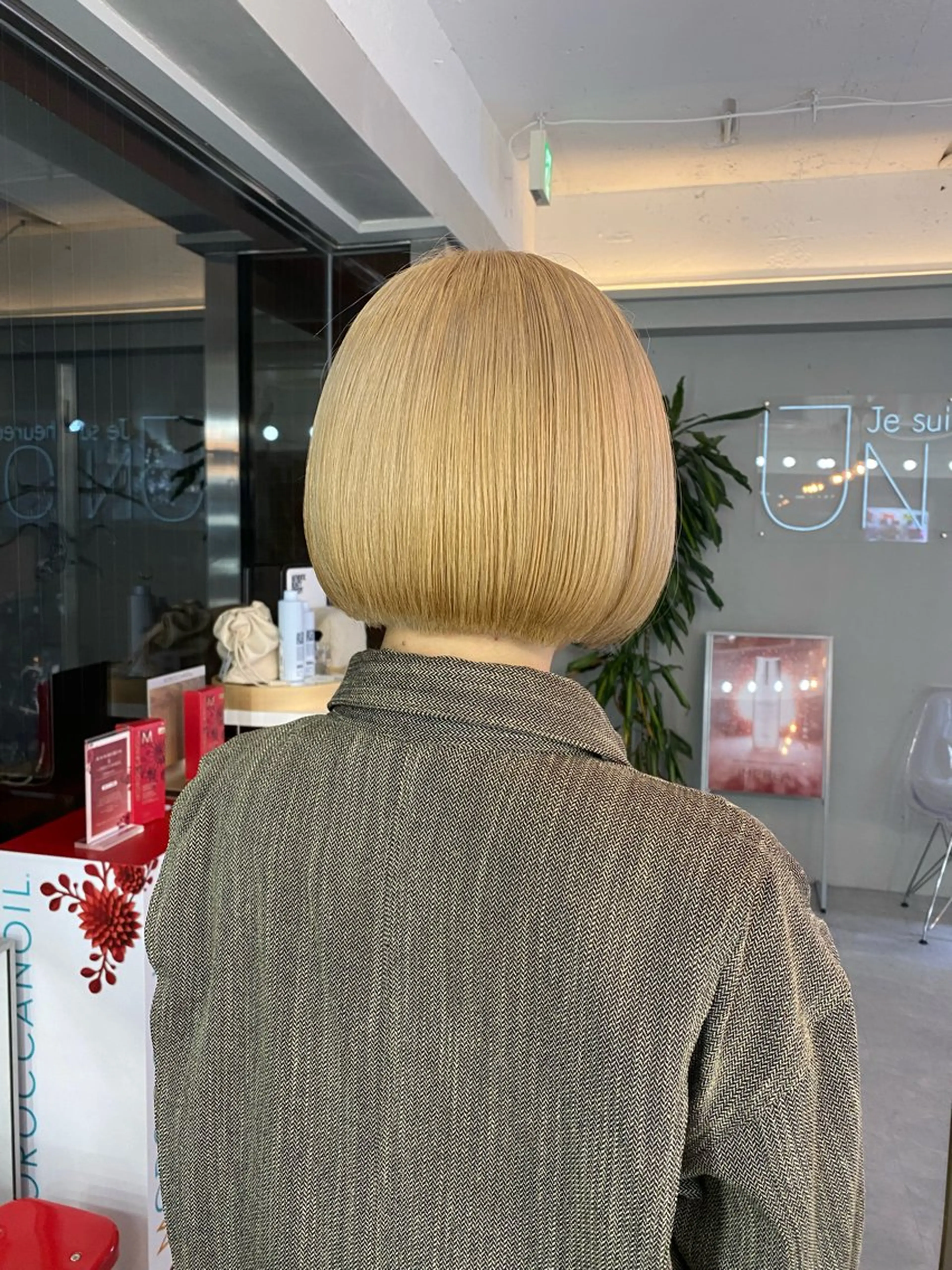 ショート カラー 🌼金髪ボブ/ハイト ーン特化 もえぴ🌼のヘアスタイル