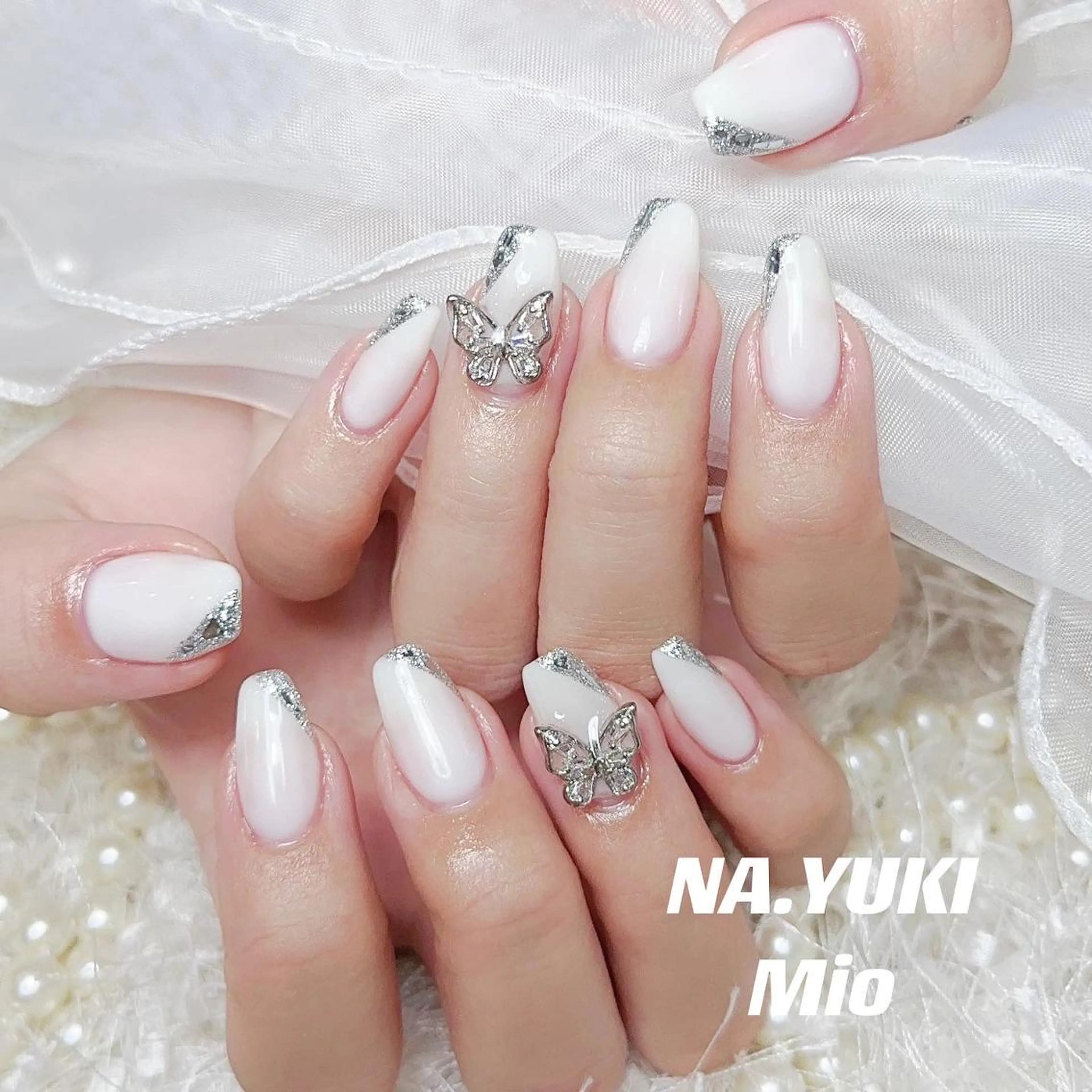 マツエク・マツパ メンズ パーマ カラー ヘアアレンジ キッズ アイブロウ ネイル - Rolls Honey -のネイルデザイン