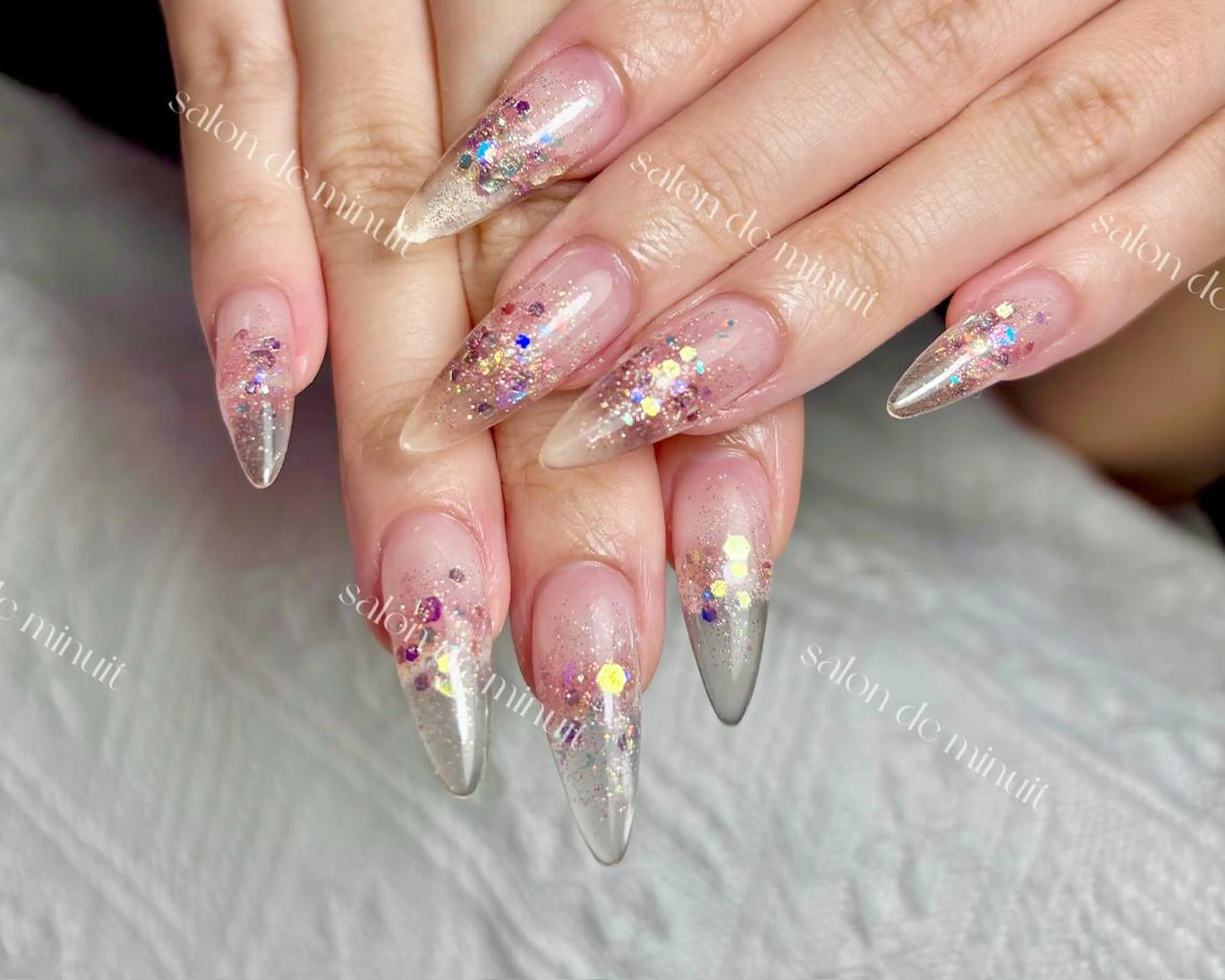 ネイル Salon de Minuit🦩のネイルデザイン