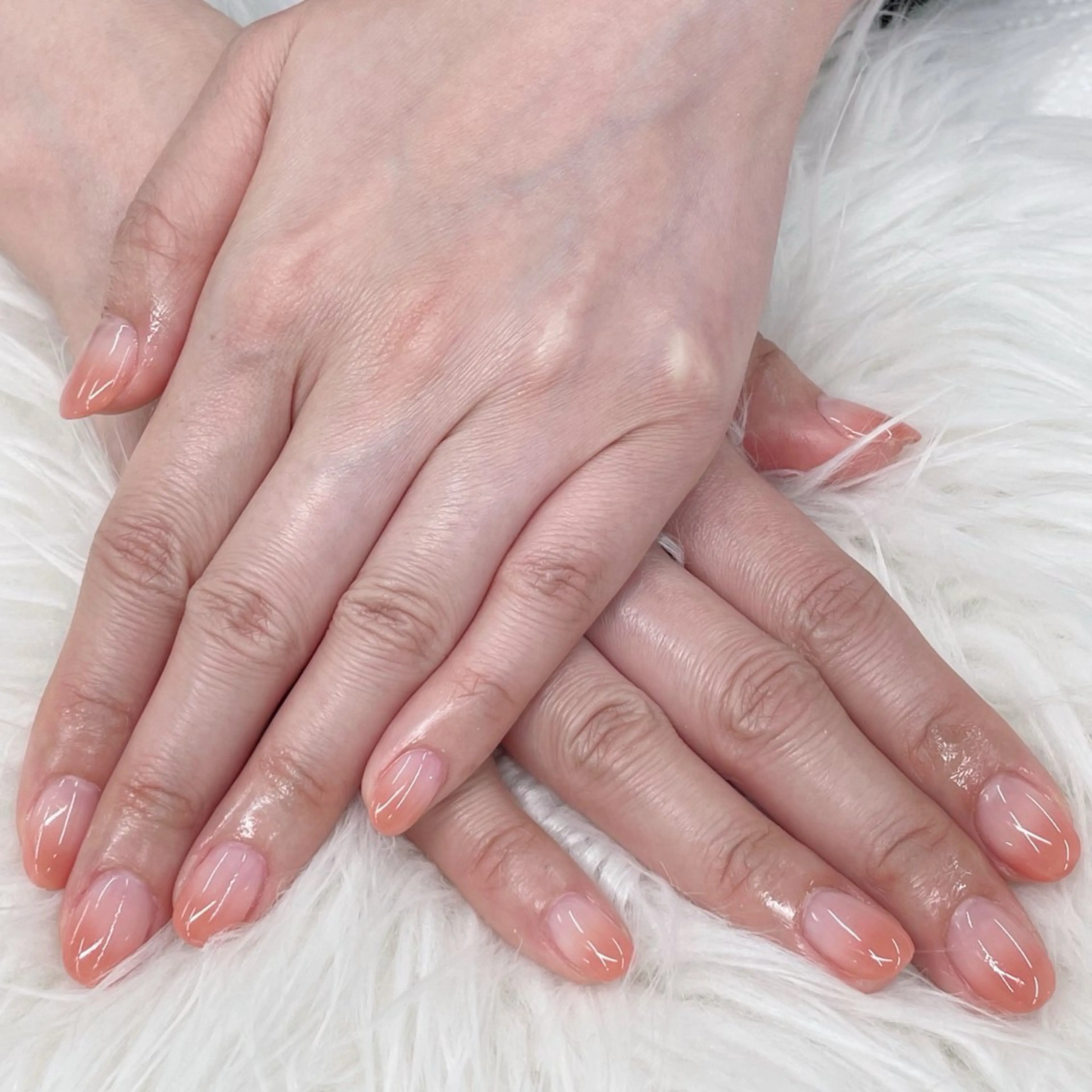 ネイル グラデーション オレンジ エリクサーネイル池袋店所属・エリクサーネイル池袋 大槻のネイルデザイン