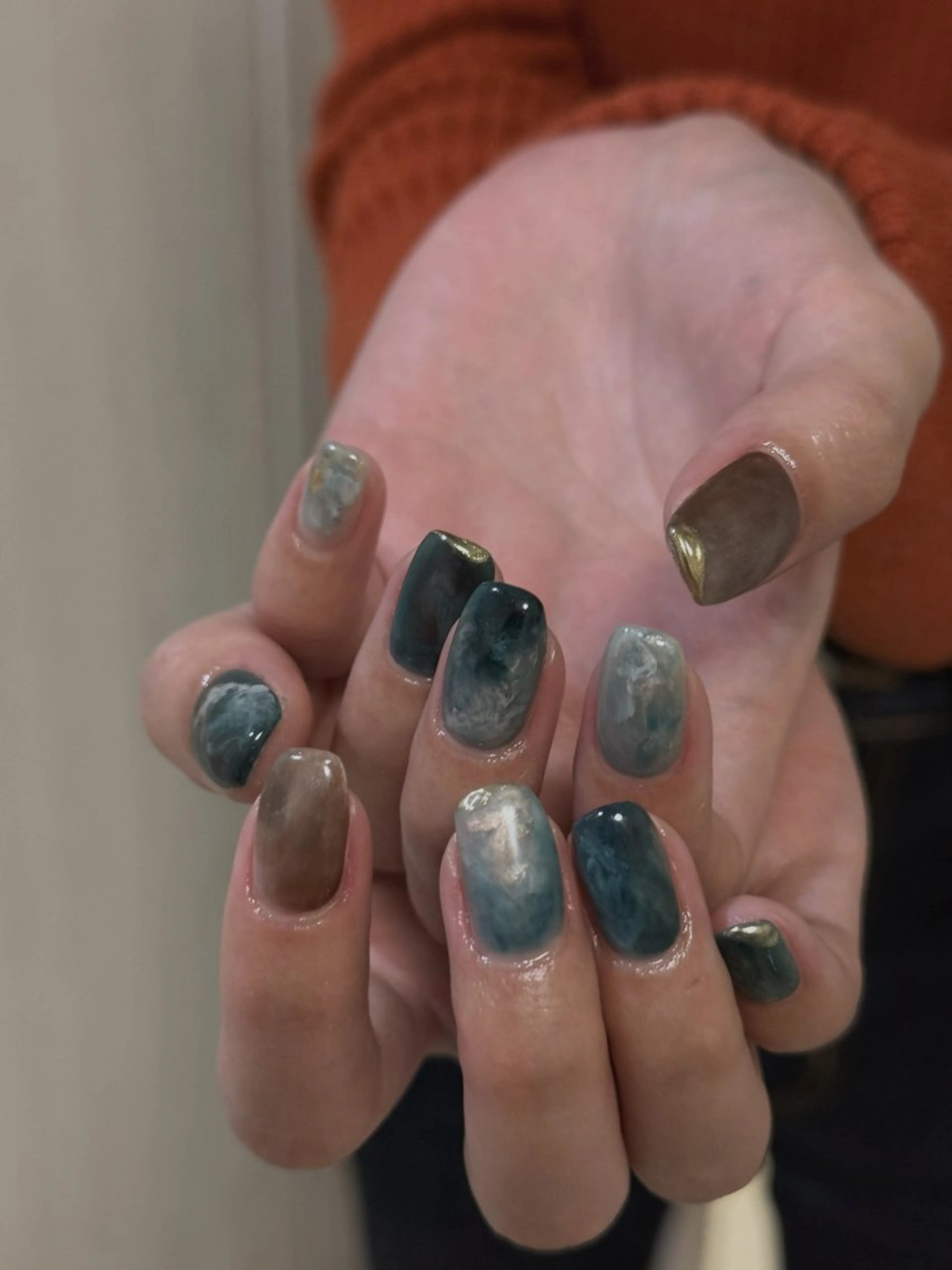 ネイル アートネイル 韓国ネイル ニュアンスネイル ぷっくりネイル ハンドネイル ハンドケア talo .のネイルデザイン