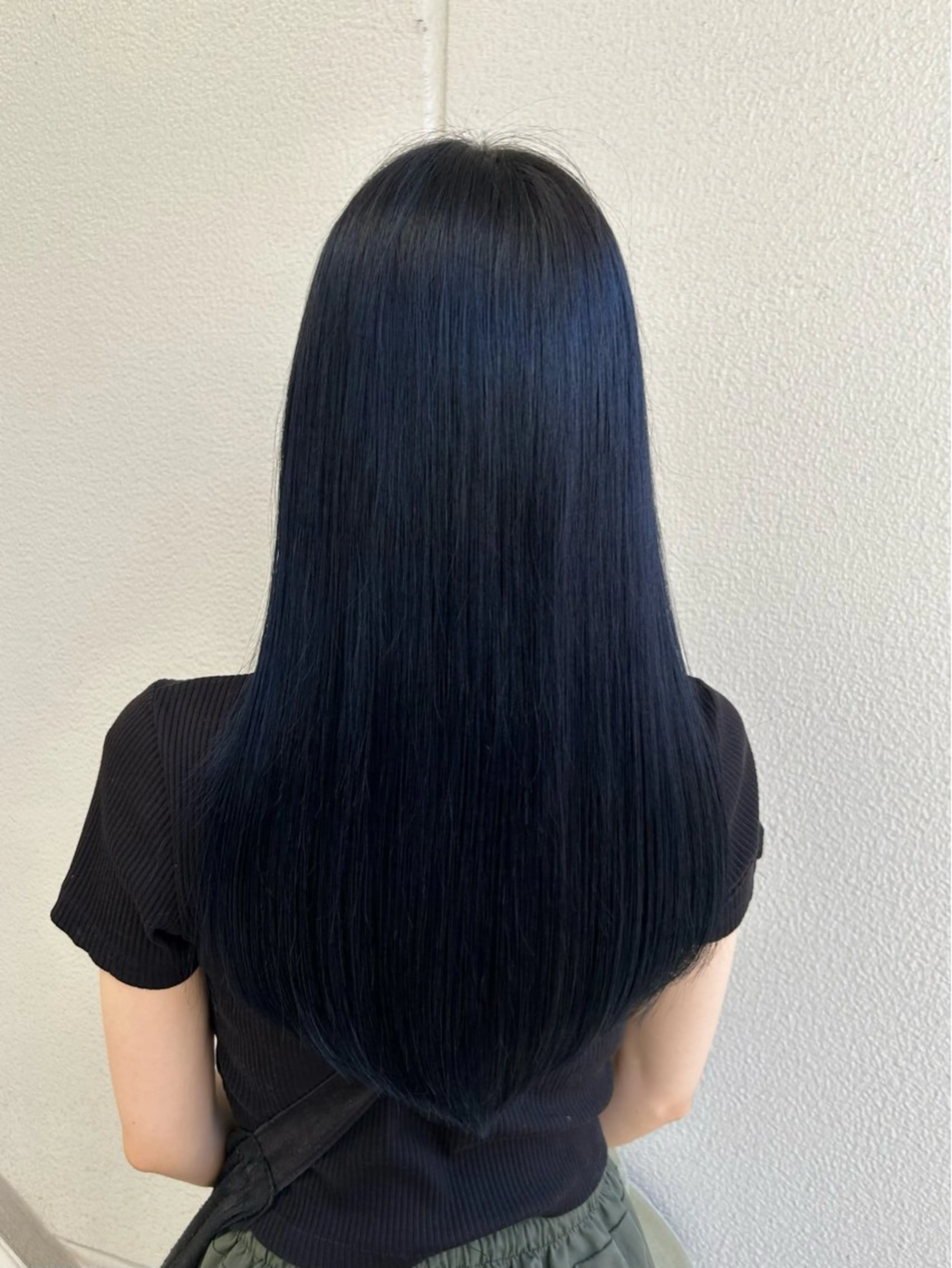 ロング カラー ヘアアレンジ 黒髪 ブルーカラー ブルーブラック 《暖色/韓国レイヤー 》🇰🇷桑原ユキネのヘアスタイル