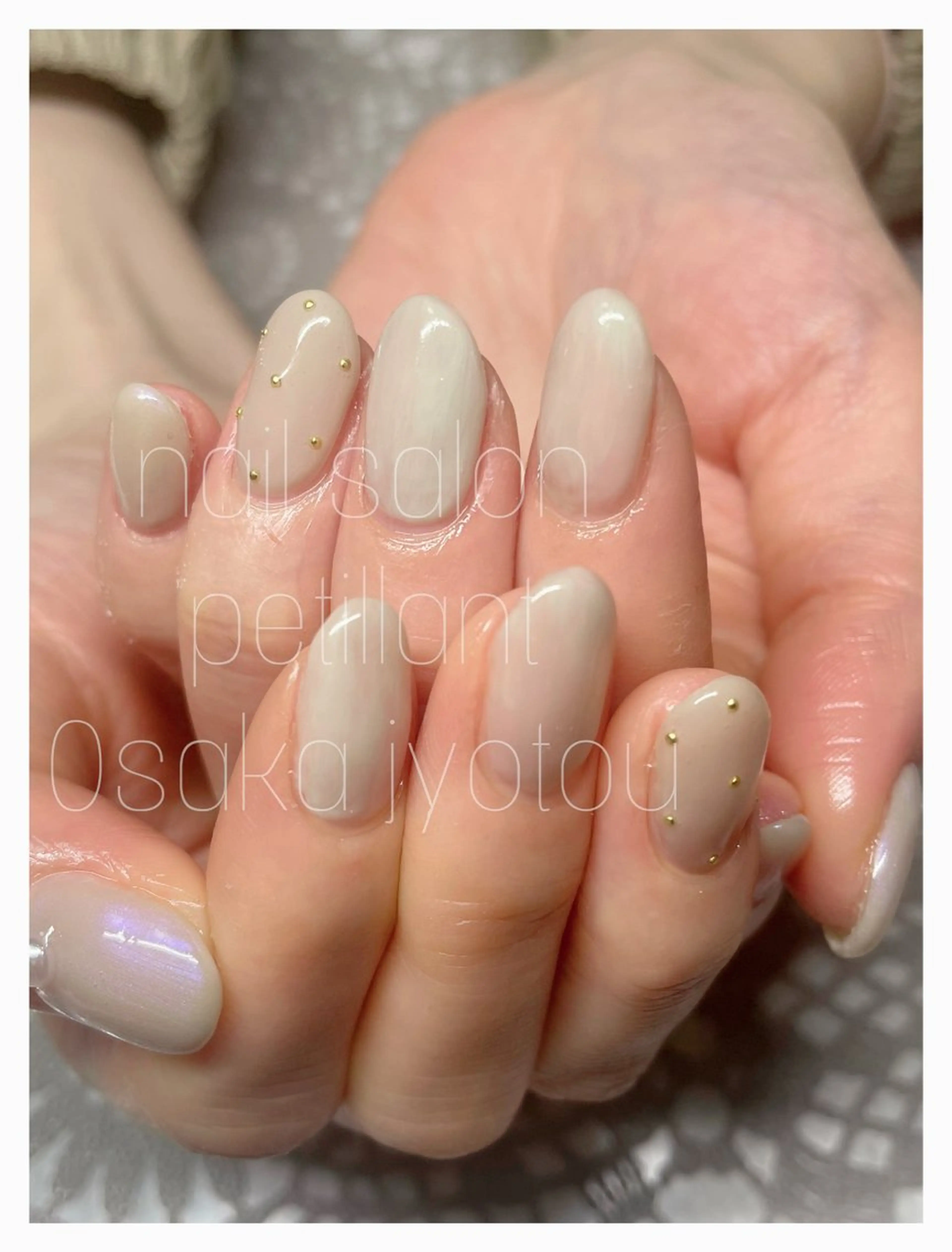 ネイル オーロラネイル グリーン ピンク 春ネイル petillant所属・nail salon petillantのネイルデザイン