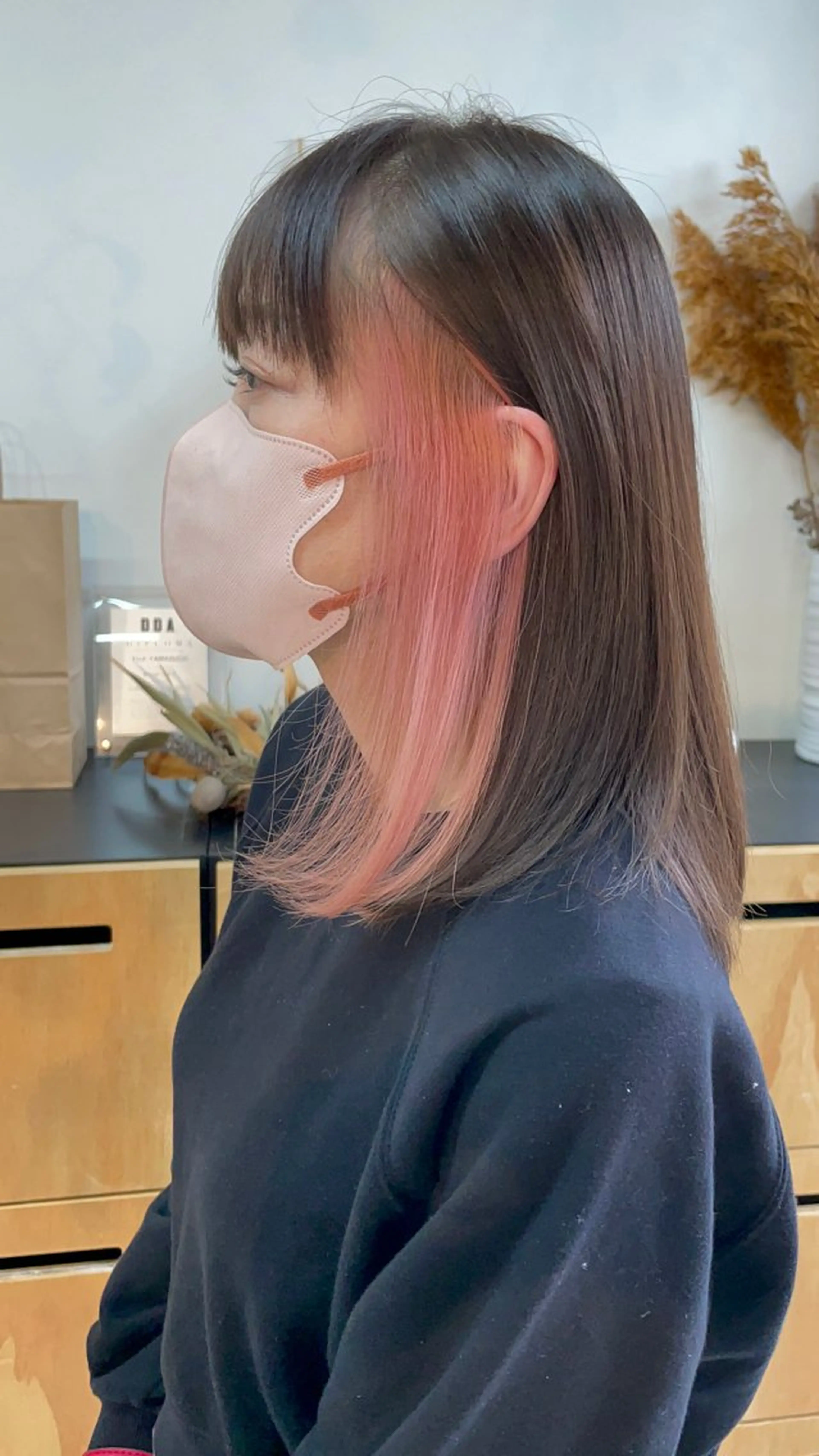 ミディアム カラー イヤリングカラー ピンクカラー ヘアカラー noa.所属・🎨カラー専門家🎨 チャーリーのヘアスタイル