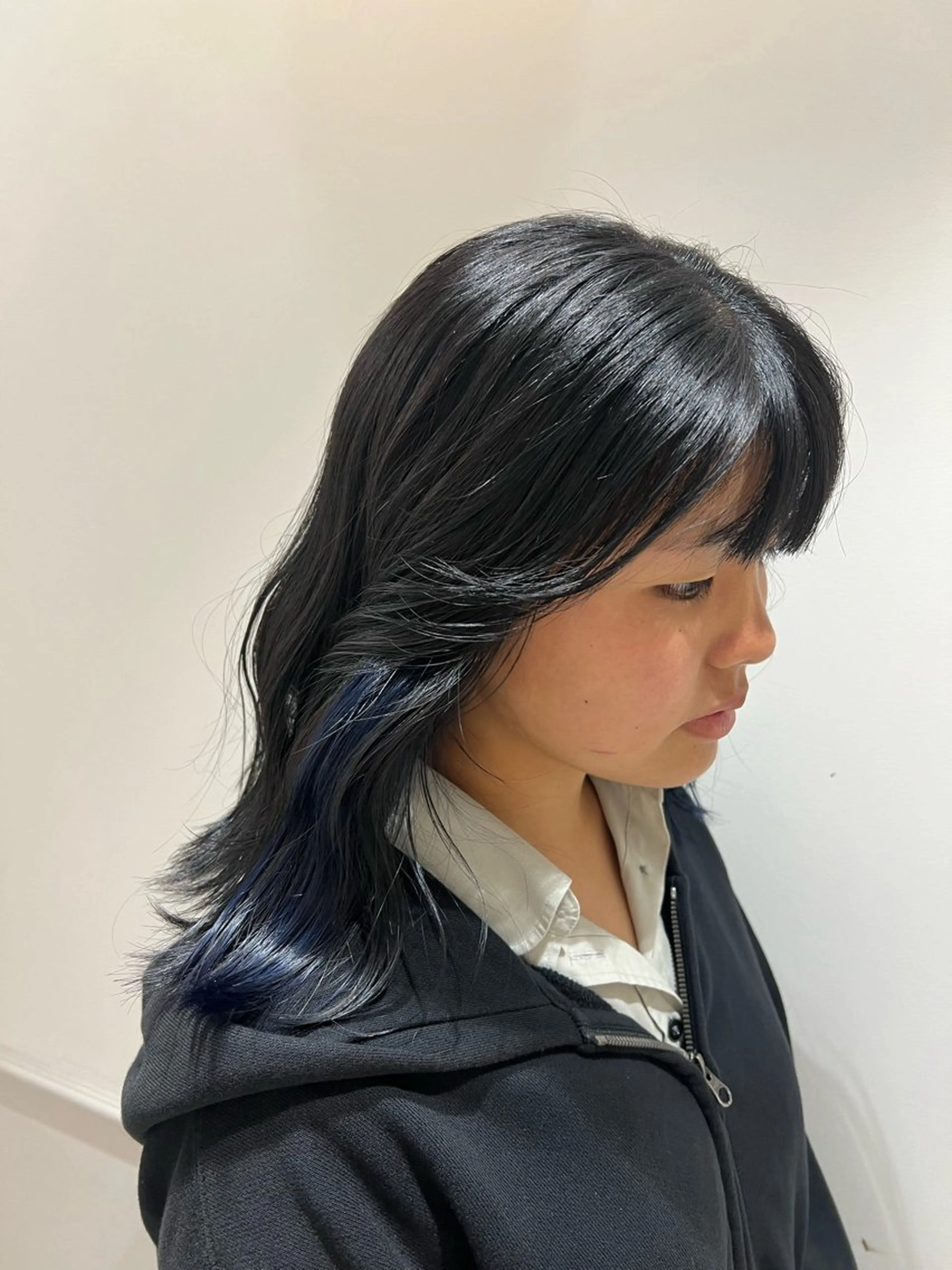 カラー イヤリングカラー 学生 瀬戸 杏珠のヘアスタイル