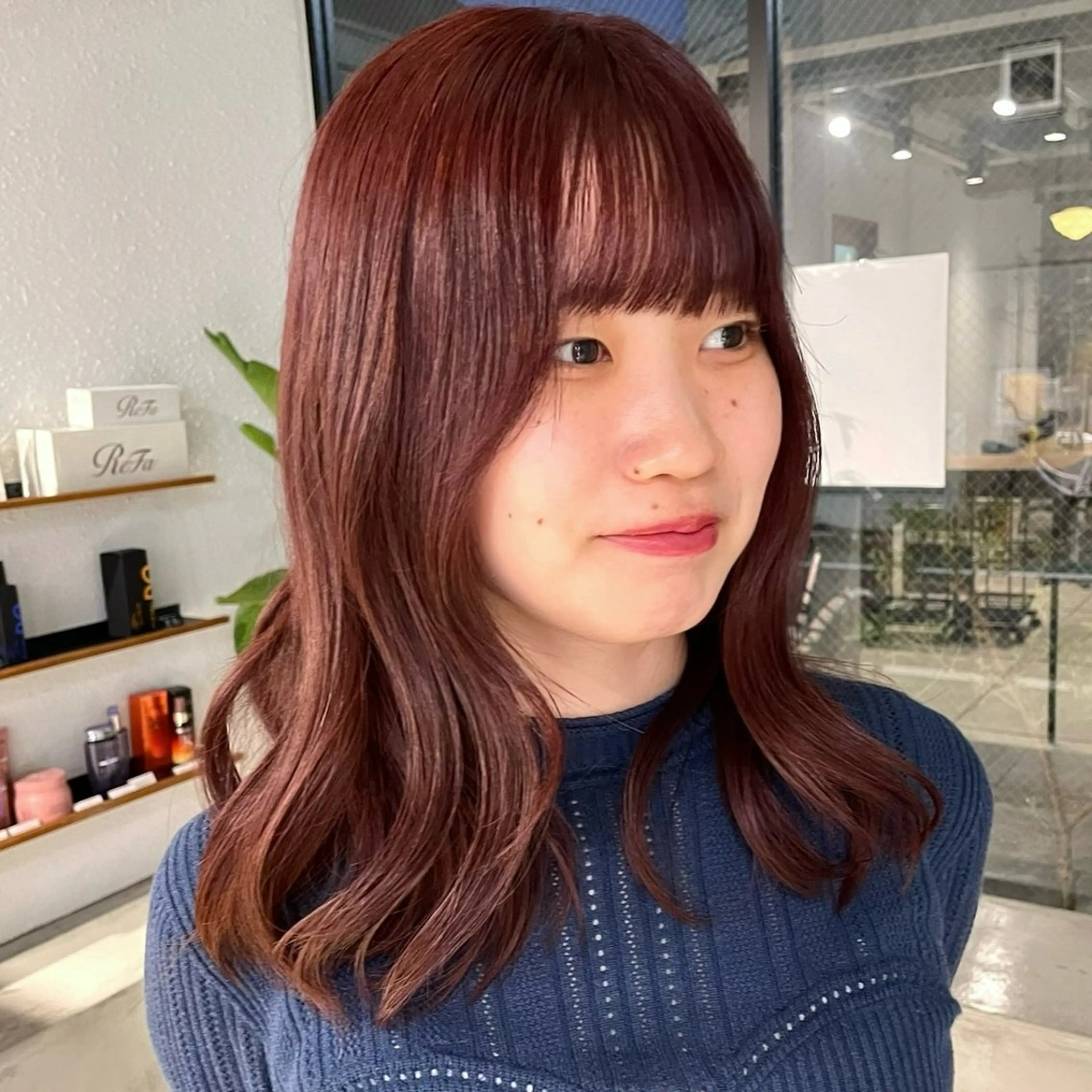 セミロング カラー ブリーチ ブリーチなしカラー ピンクカラー ユウナ🎀暖色/オリ ーブカラー/レイヤーのヘアスタイル