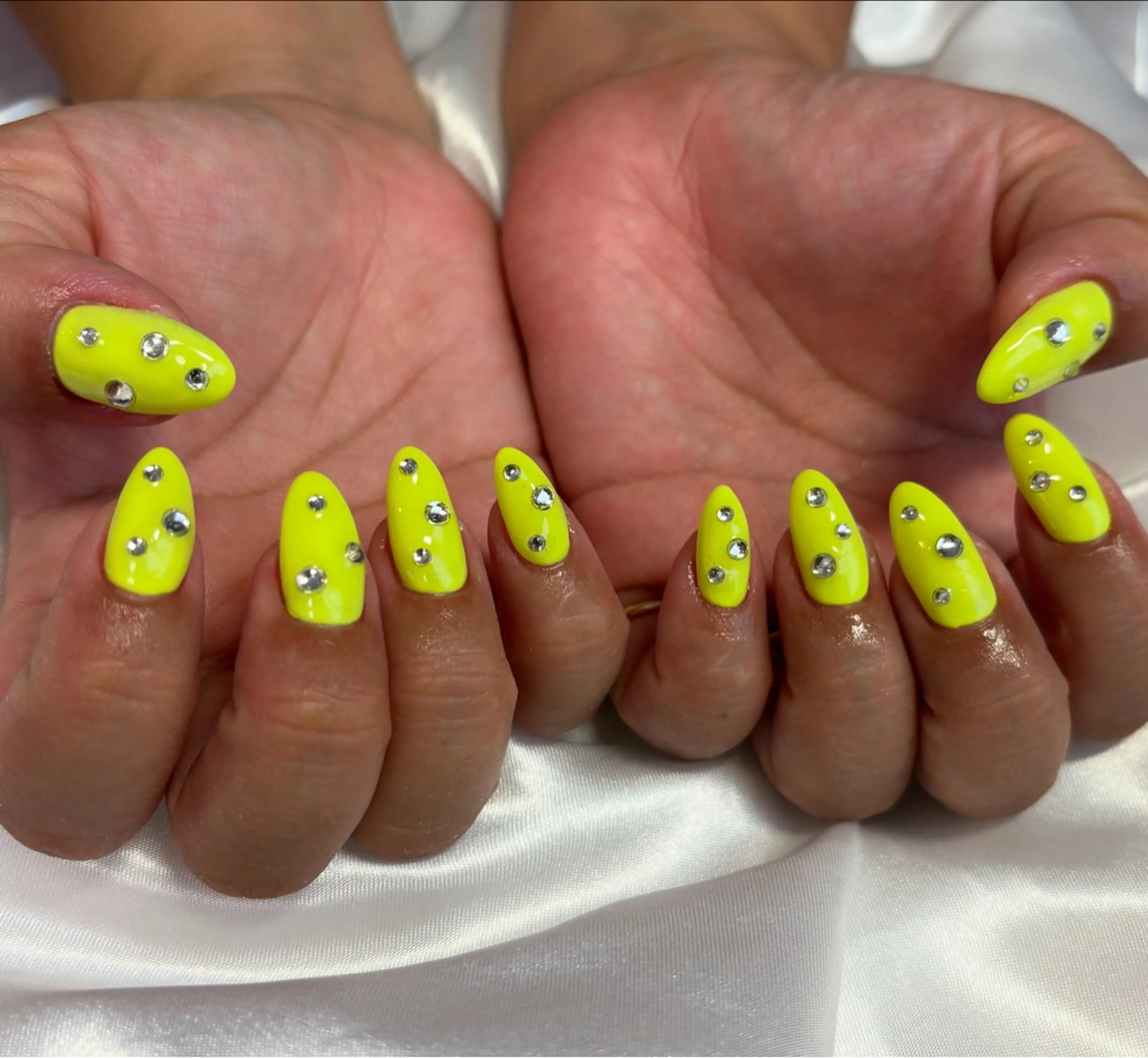 ネイル ストーンネイル ハンドネイル nail ayacaのネイルデザイン