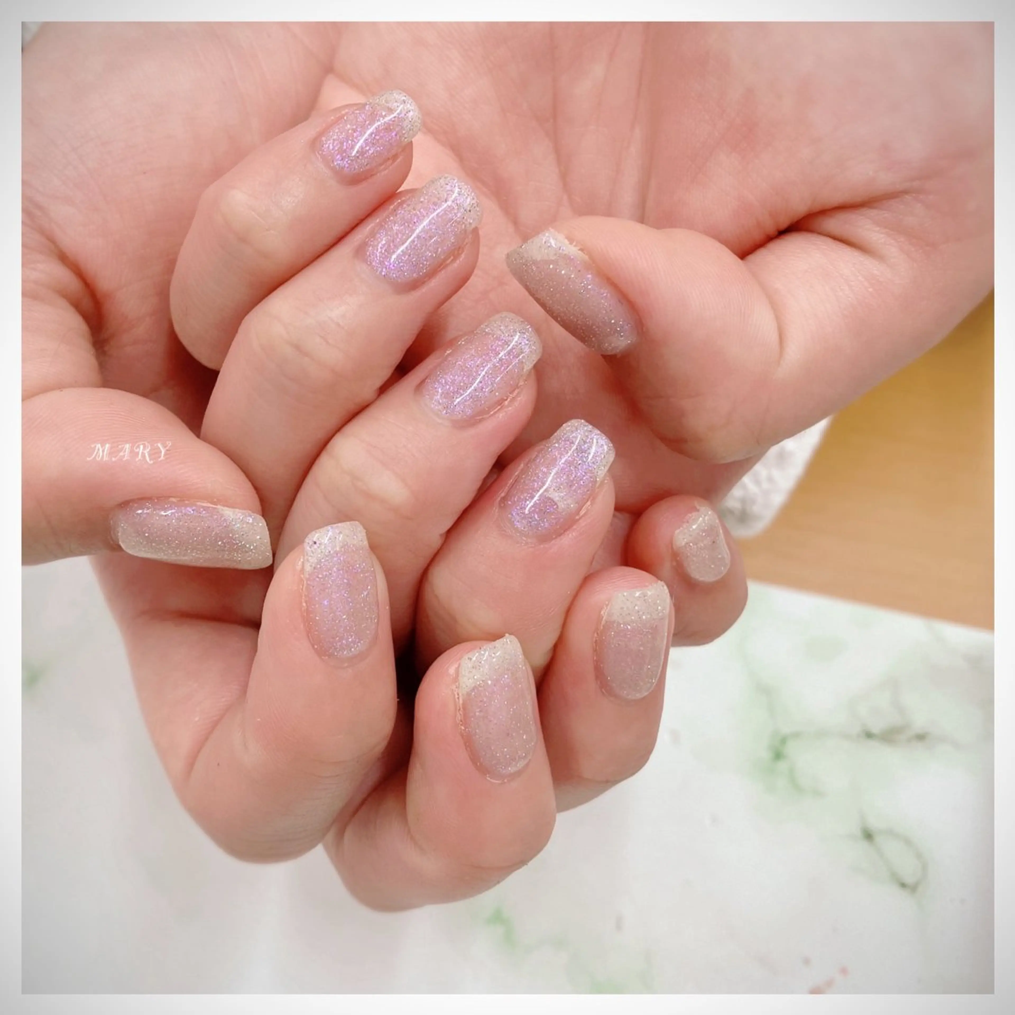 ネイル ブルー キラキラネイル ラメ(グリッター) ニュアンスネイル ワンカラーネイル ハンドネイル Mary nail所属・Mary nail .narumiのネイルデザイン