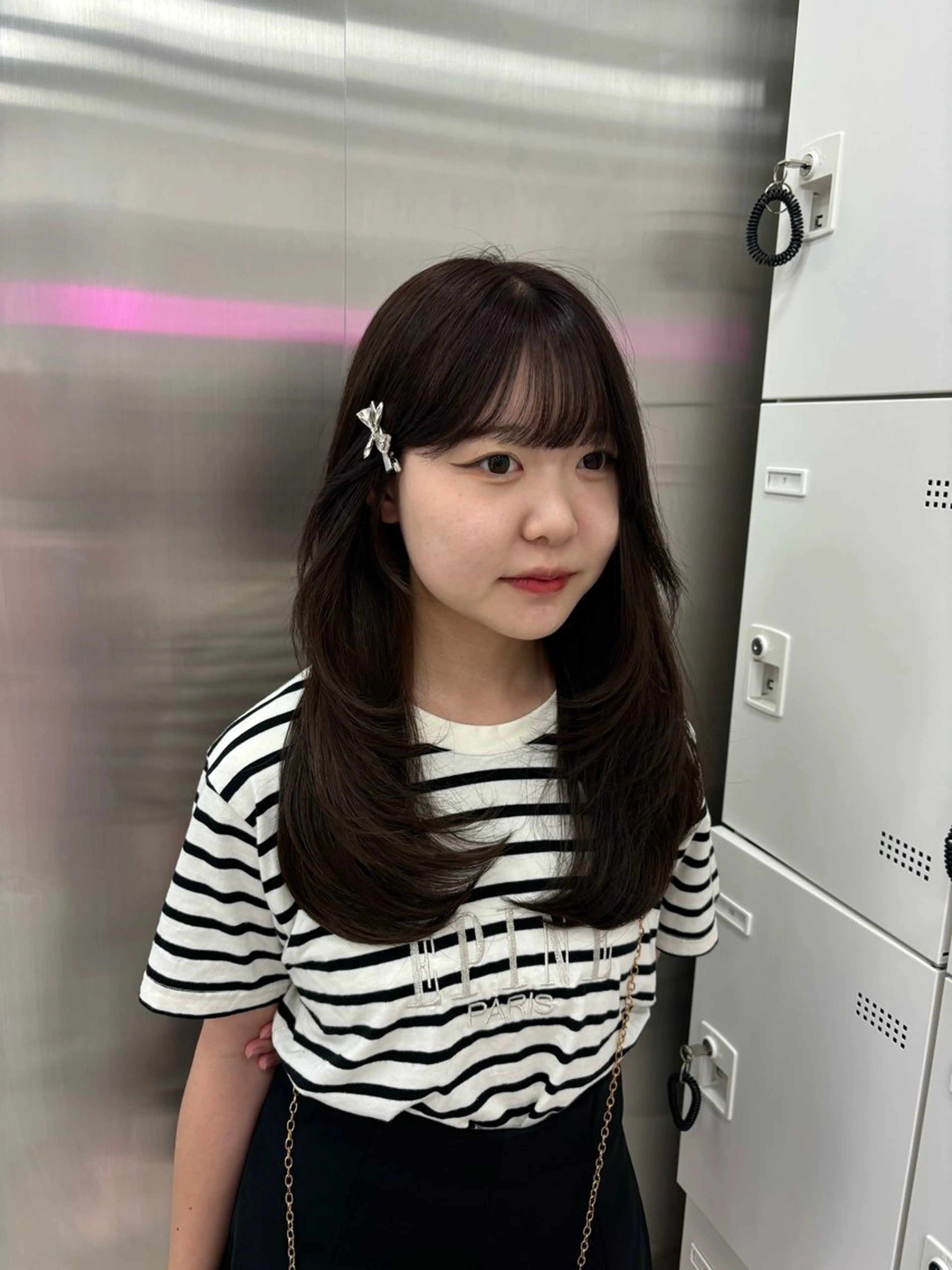 ロング カラー カット ヘアカラー トリートメント ヘッドスパ ヘアセット 韓国レイヤー ハッシュカットのヘアスタイル