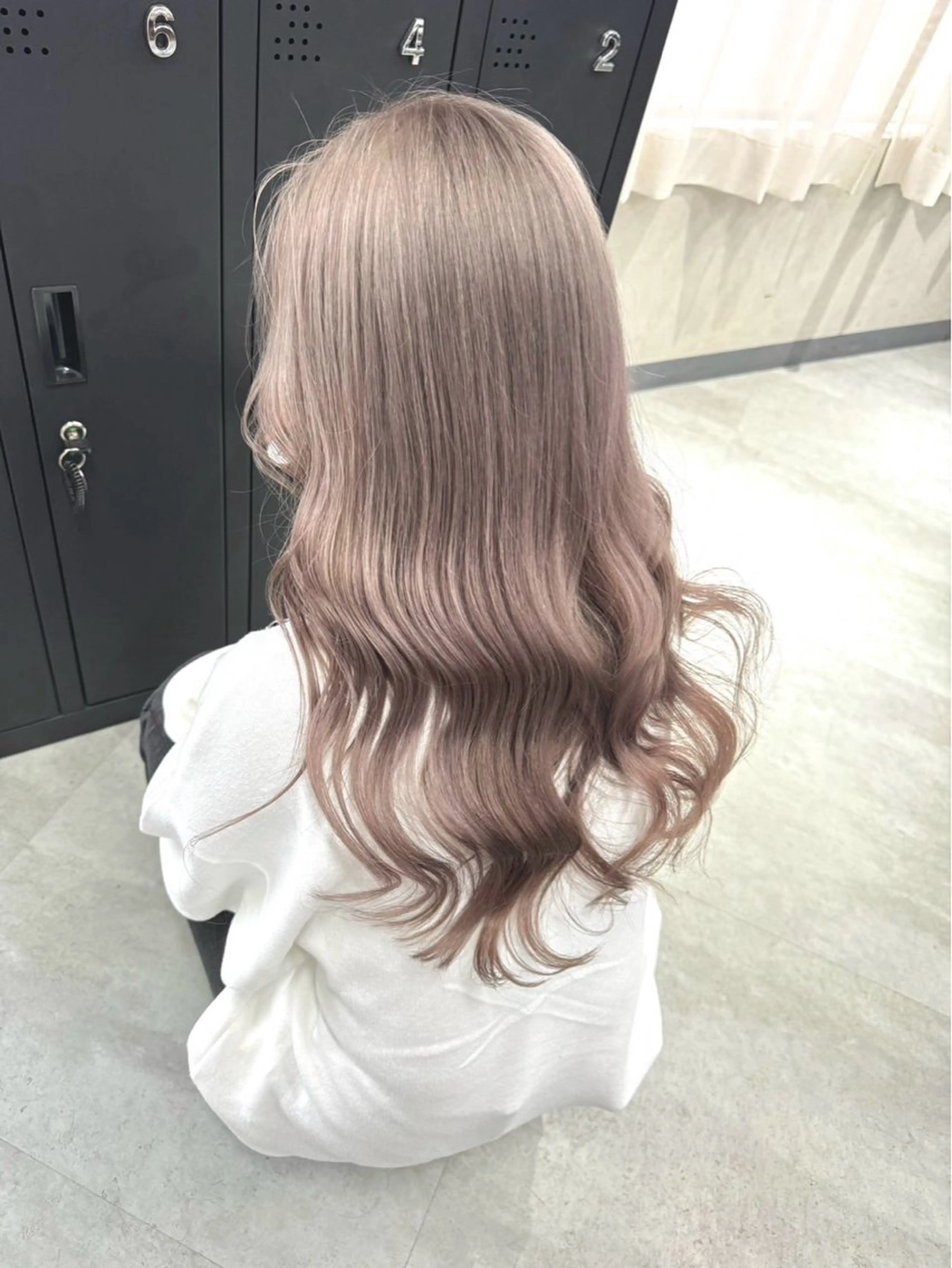 ロング 高山 乃彩のヘアスタイル