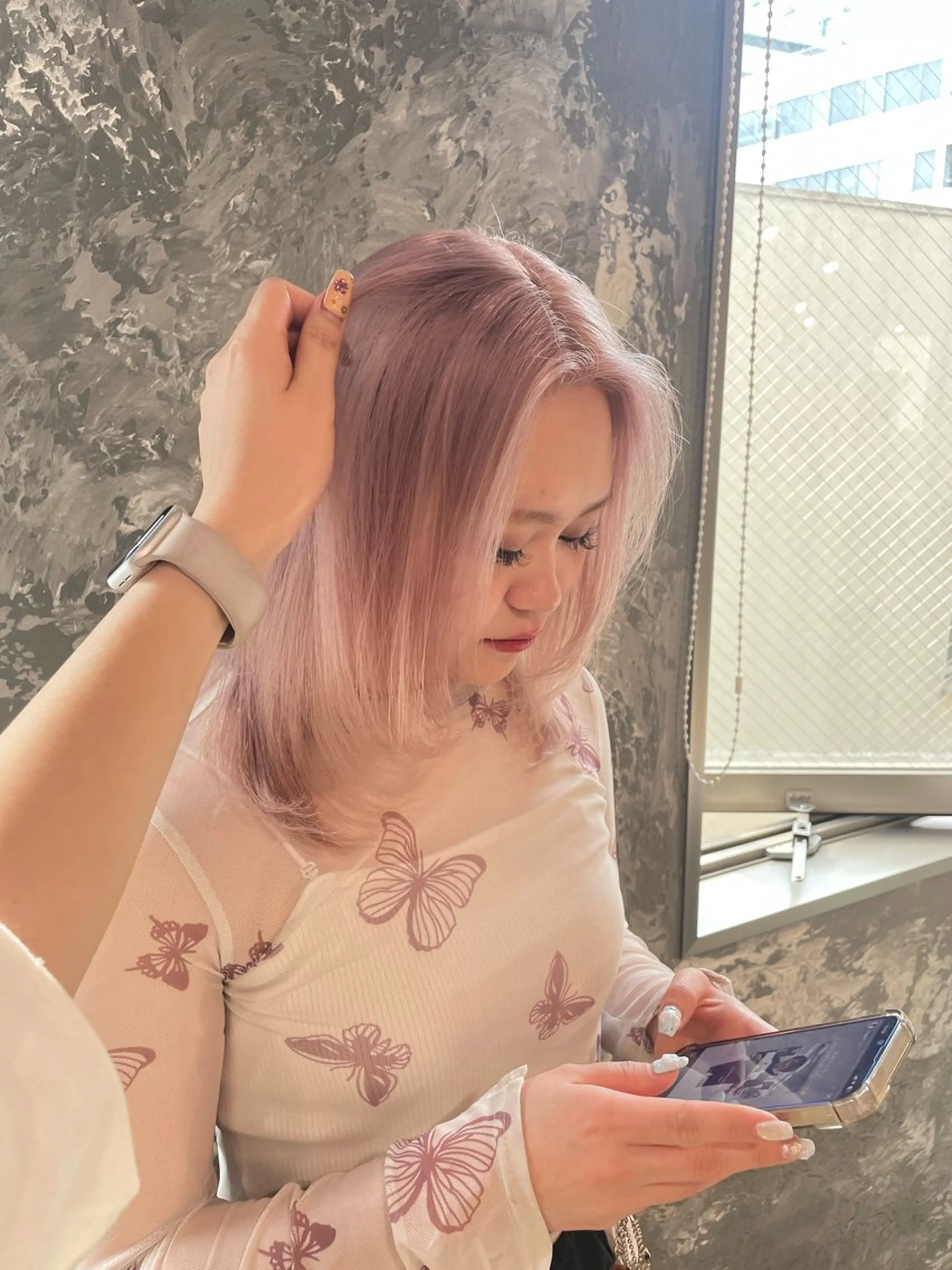 ミディアム カラー ヘアカラー ハイトーン 横浜💞ミオのヘアスタイル