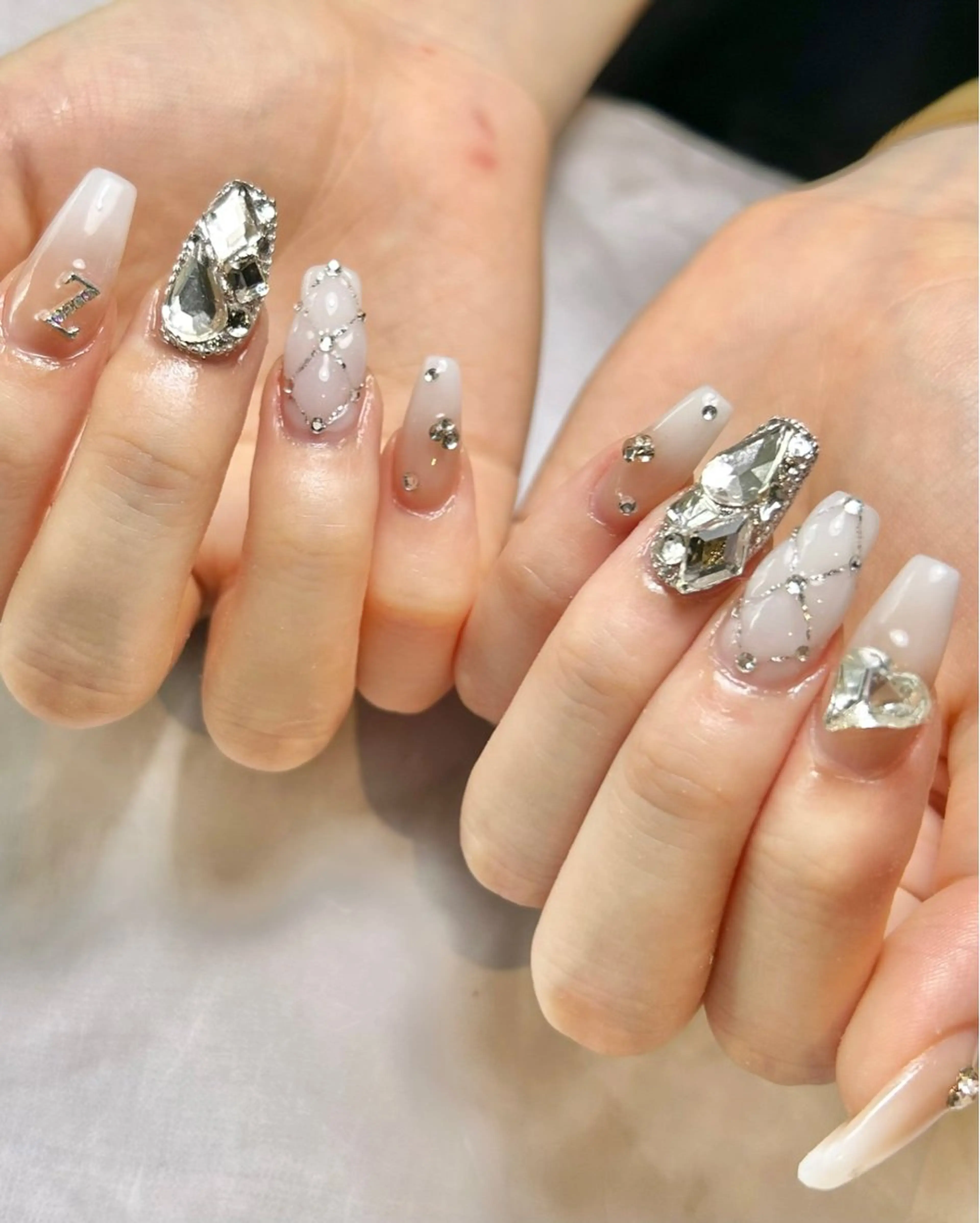 ネイル 持ち込み ストーンネイル ハンドネイル Reflection marikoのネイルデザイン