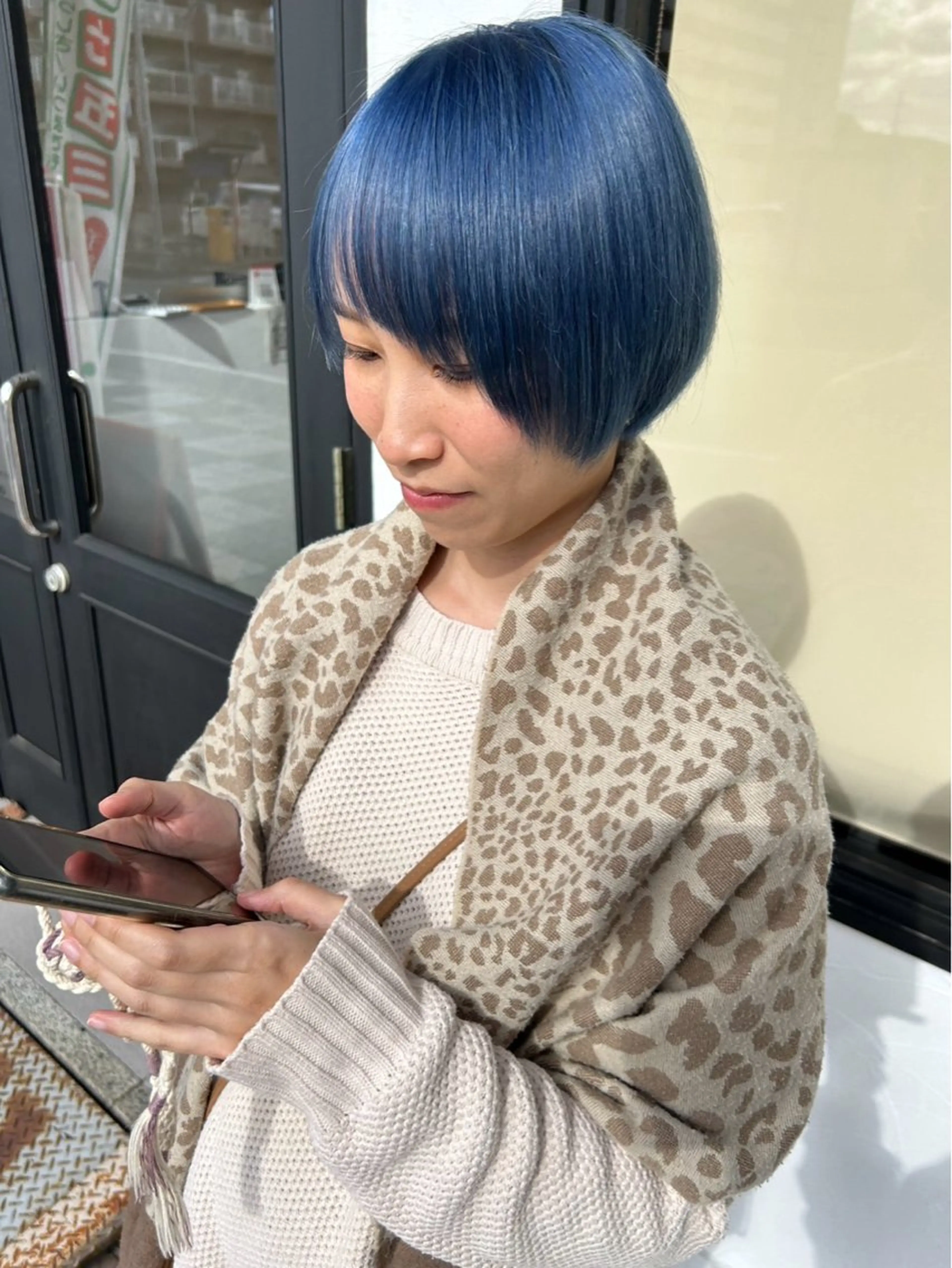 ミディアム ショートボブ ミディアムパーマ 韓国風カラー ボブ ハイライト ヘアカラー 奈良一番ミルクティー ベージュしています⭐のヘアスタイル