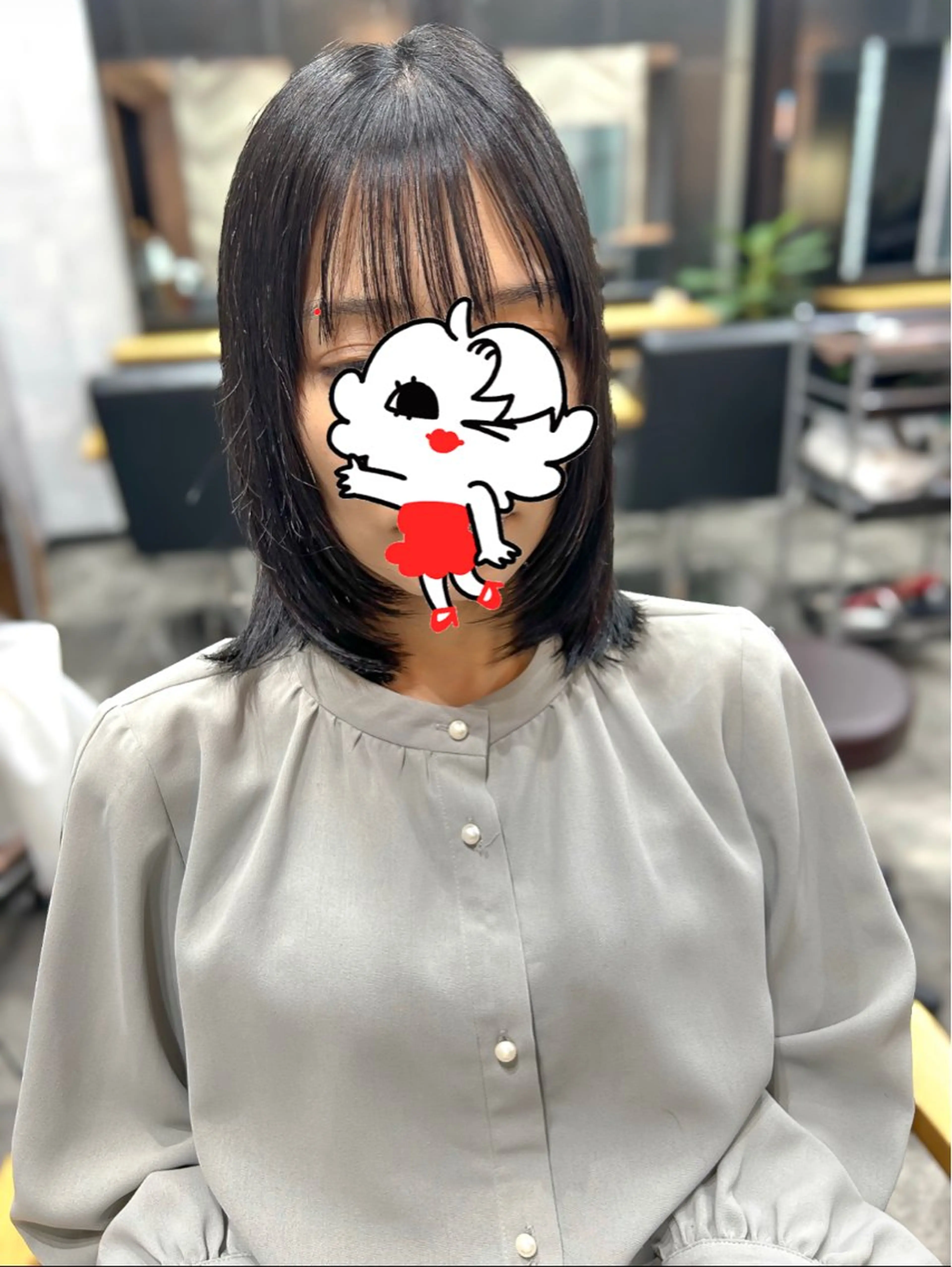 ミディアム 顔周りカット 韓国風ヘア レイヤーカット 飯塚 沙衣のヘアスタイル