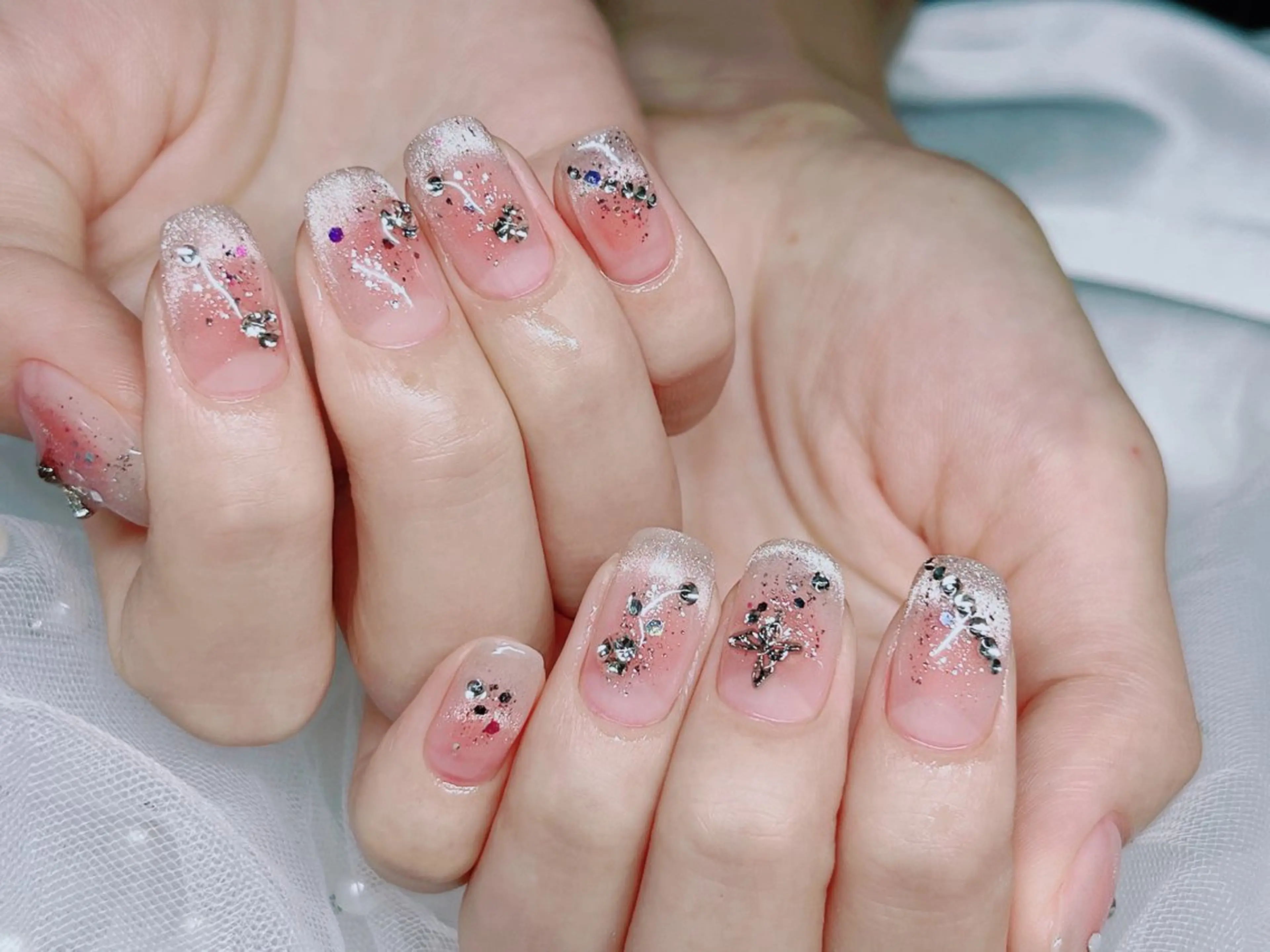 ネイル Cutil Nailsalon所属・Cutil. Nail🌈のネイルデザイン