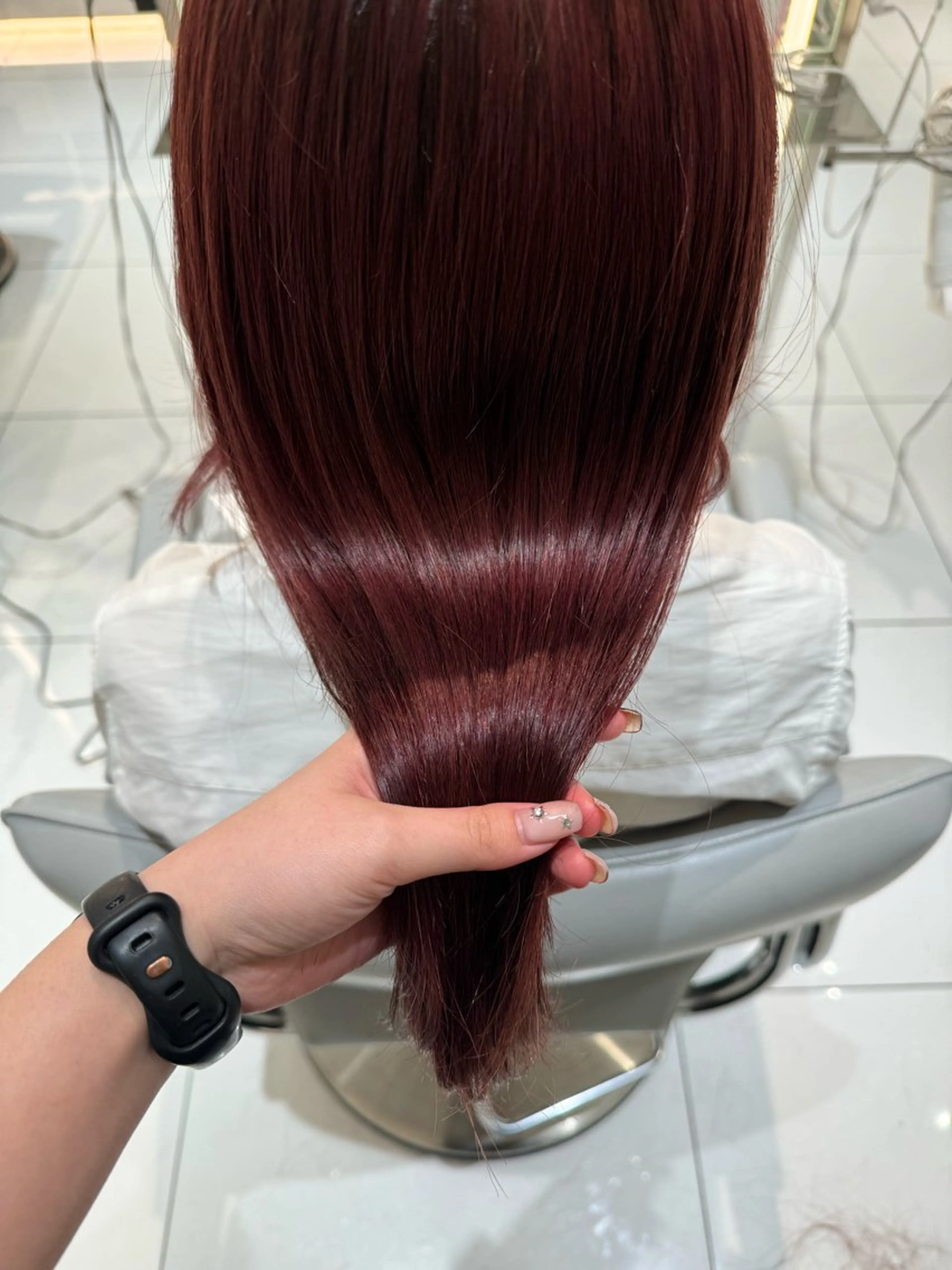 ロング カラー ブリーチ ヘアカラー ｱｵﾇﾏ ﾐﾕ 🦕のヘアスタイル