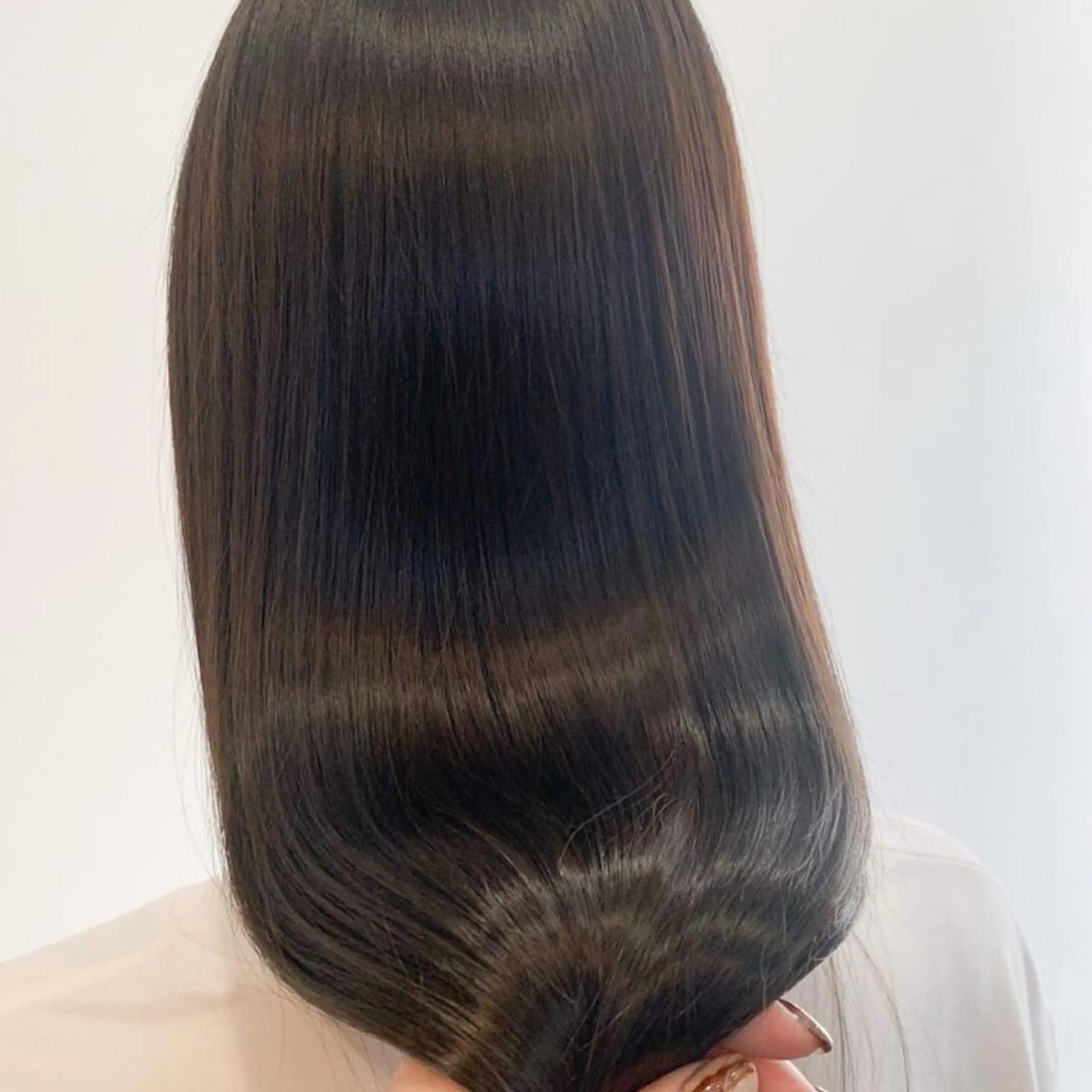 セミロング トリートメント 縮毛矯正×韓国ヘア 🇰🇷小笠原のヘアスタイル