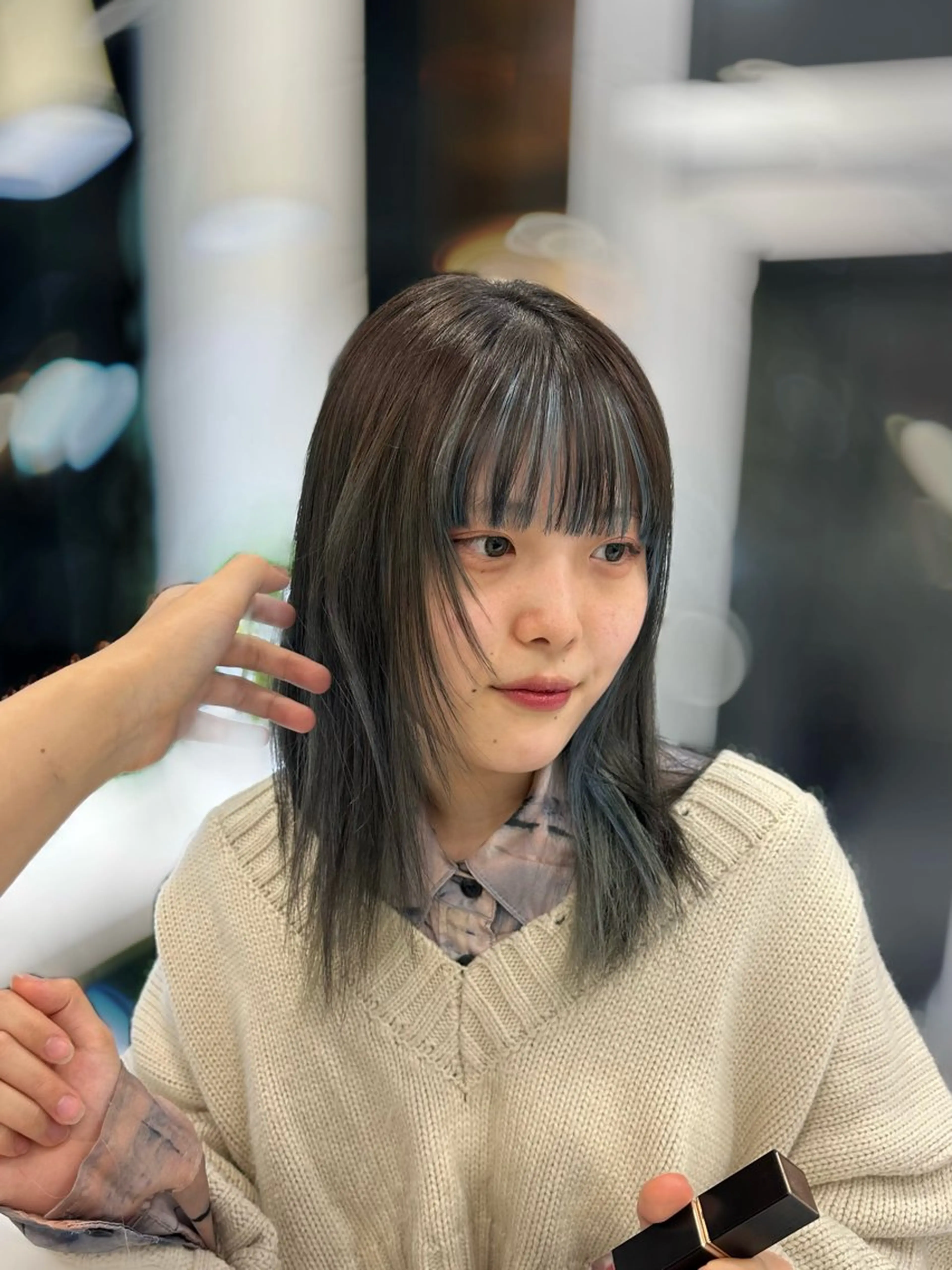 セミロング カラー デザインカラー🕊️ イオのヘアスタイル