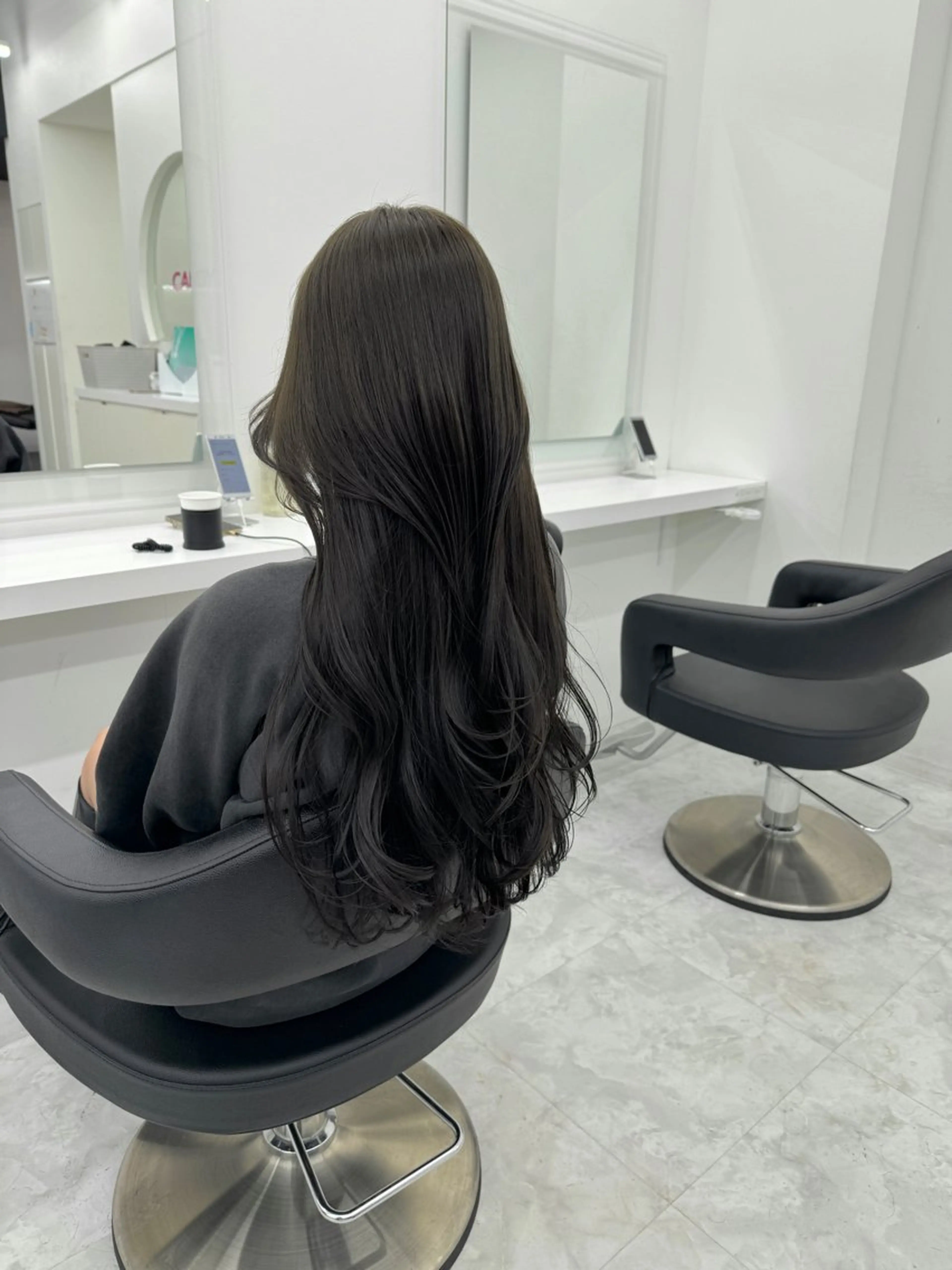 ロング カラー カット ヘアカラー トリートメント ヘッドスパ ヘアセット 💖透明感カラー＆暗 髪専門💖Akariのヘアスタイル