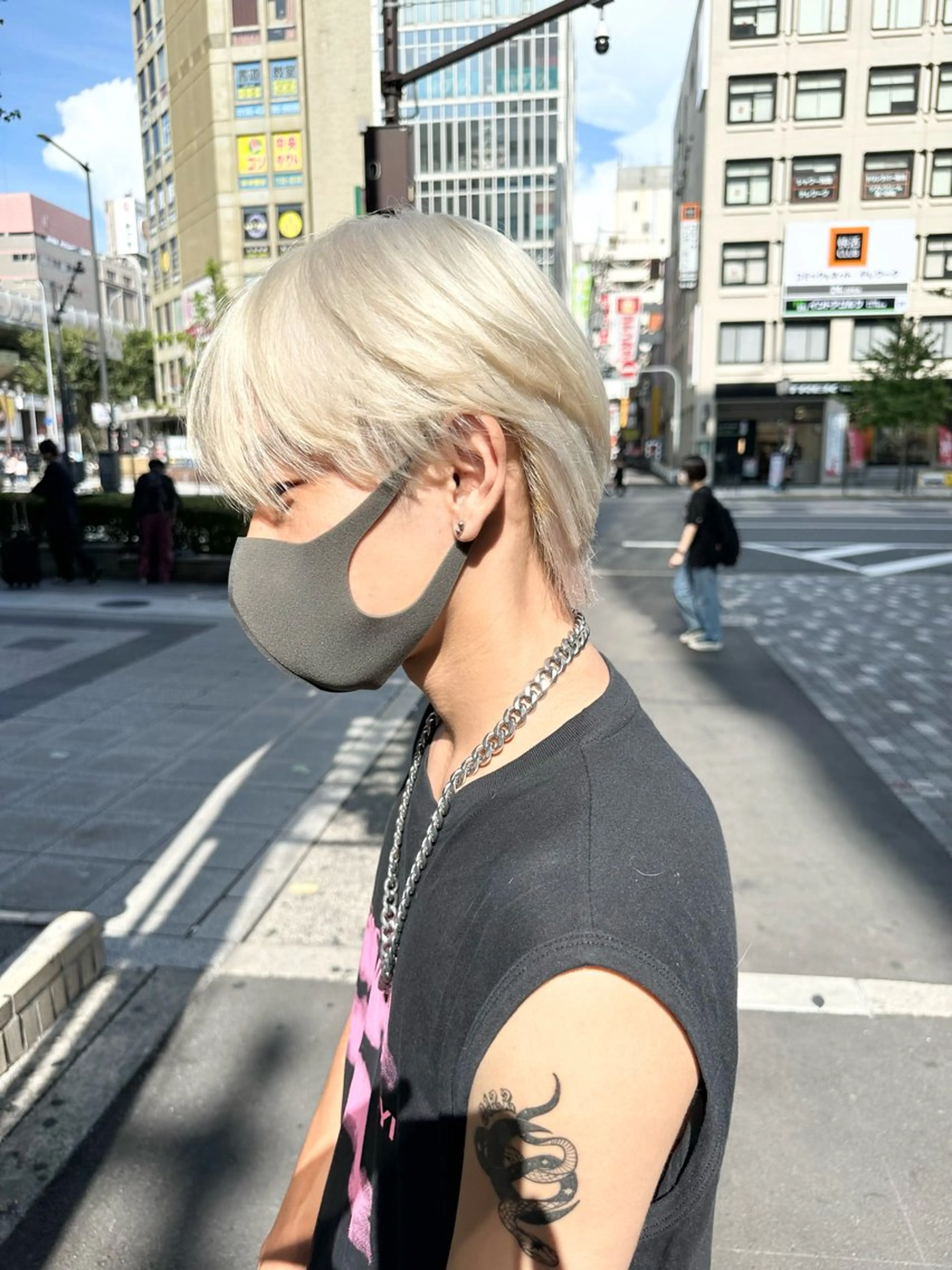 ショート カラー ヘアアレンジ メンズ メンズブリーチ メンズハイトーン ブリーチ ハイトーンカラー ヘアカラー トリートメント MONIQA所属・🐲RYUKI メンズブリーチのヘアスタイル