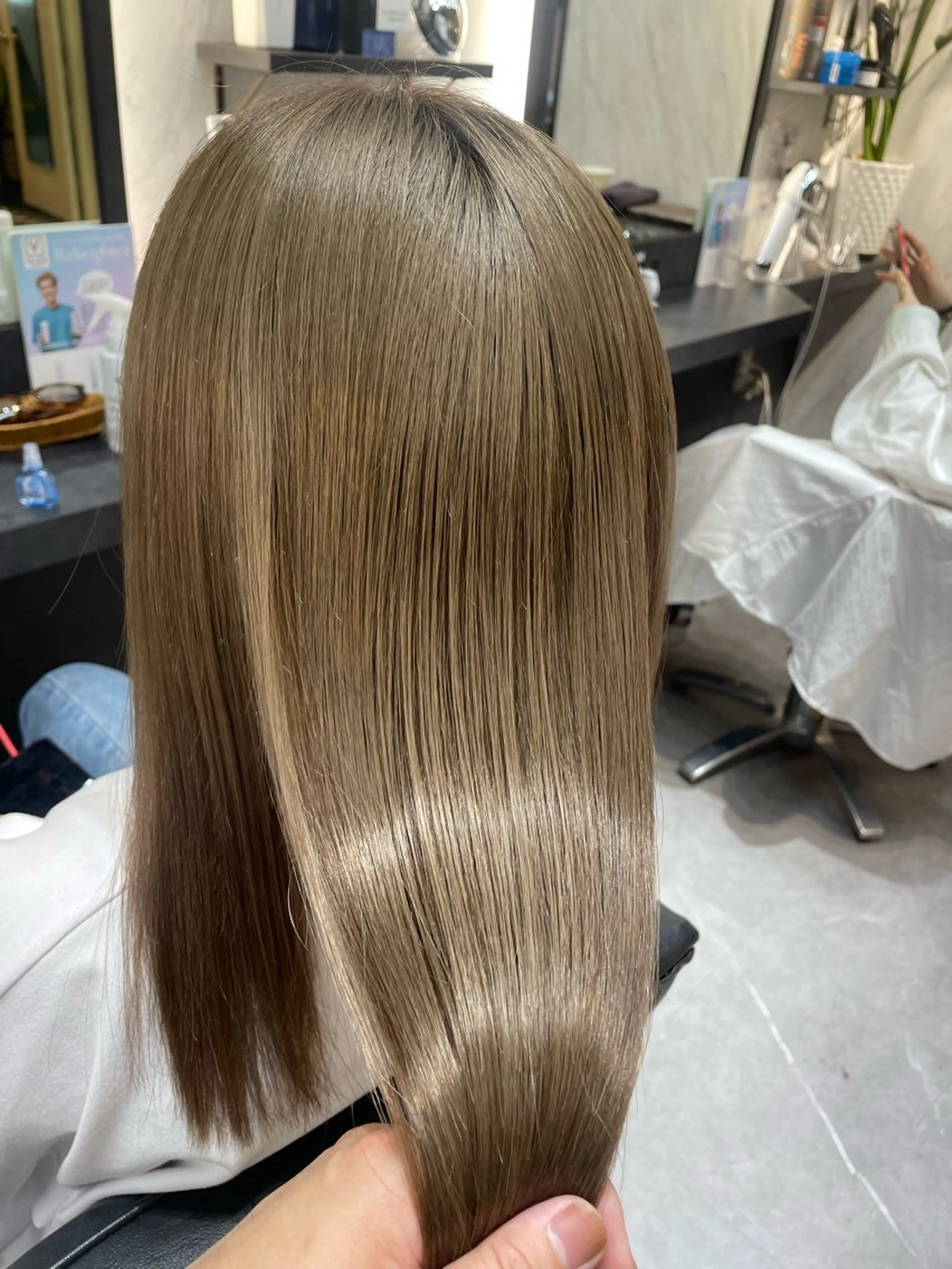 ミディアム カット ヘアカラー 透明感カラー🪄 🫧maiのヘアスタイル