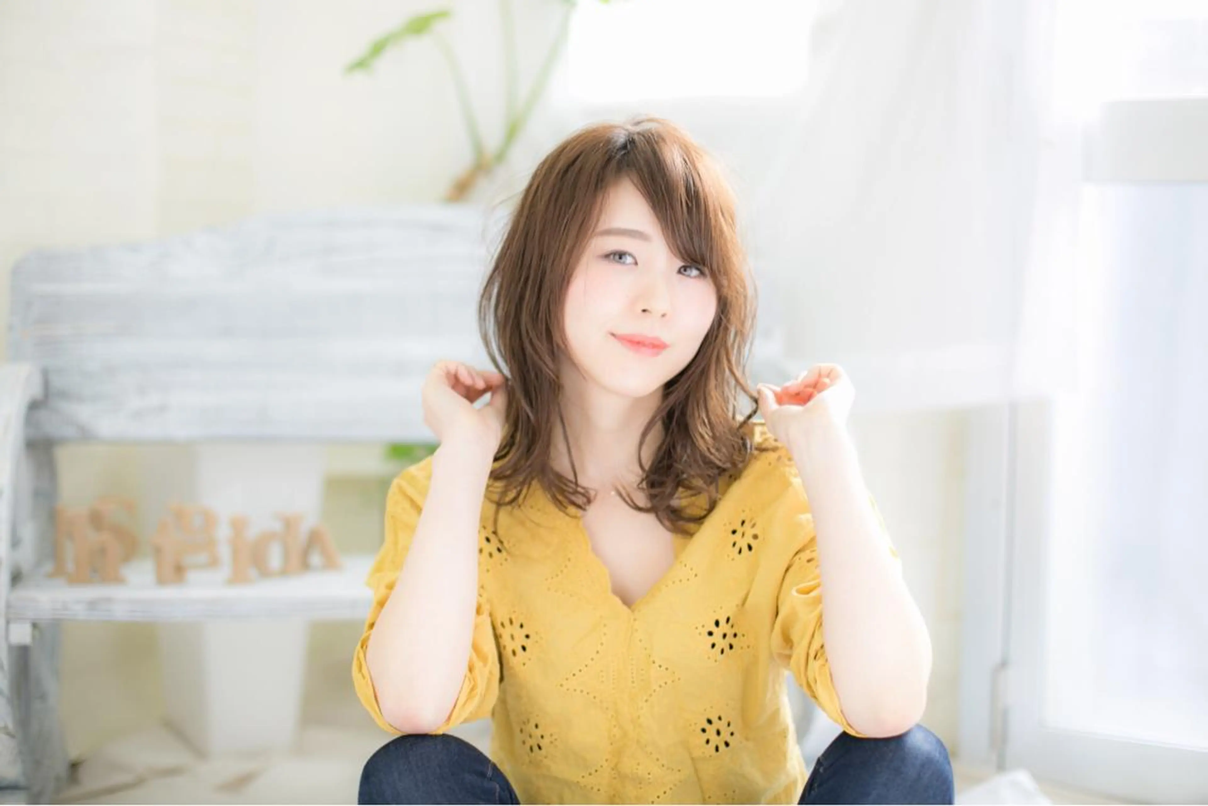 セミロング カラー パーマ ブラウンカラー ナチュラルブラウン ベリショディレクター 小野 健太郎のヘアスタイル