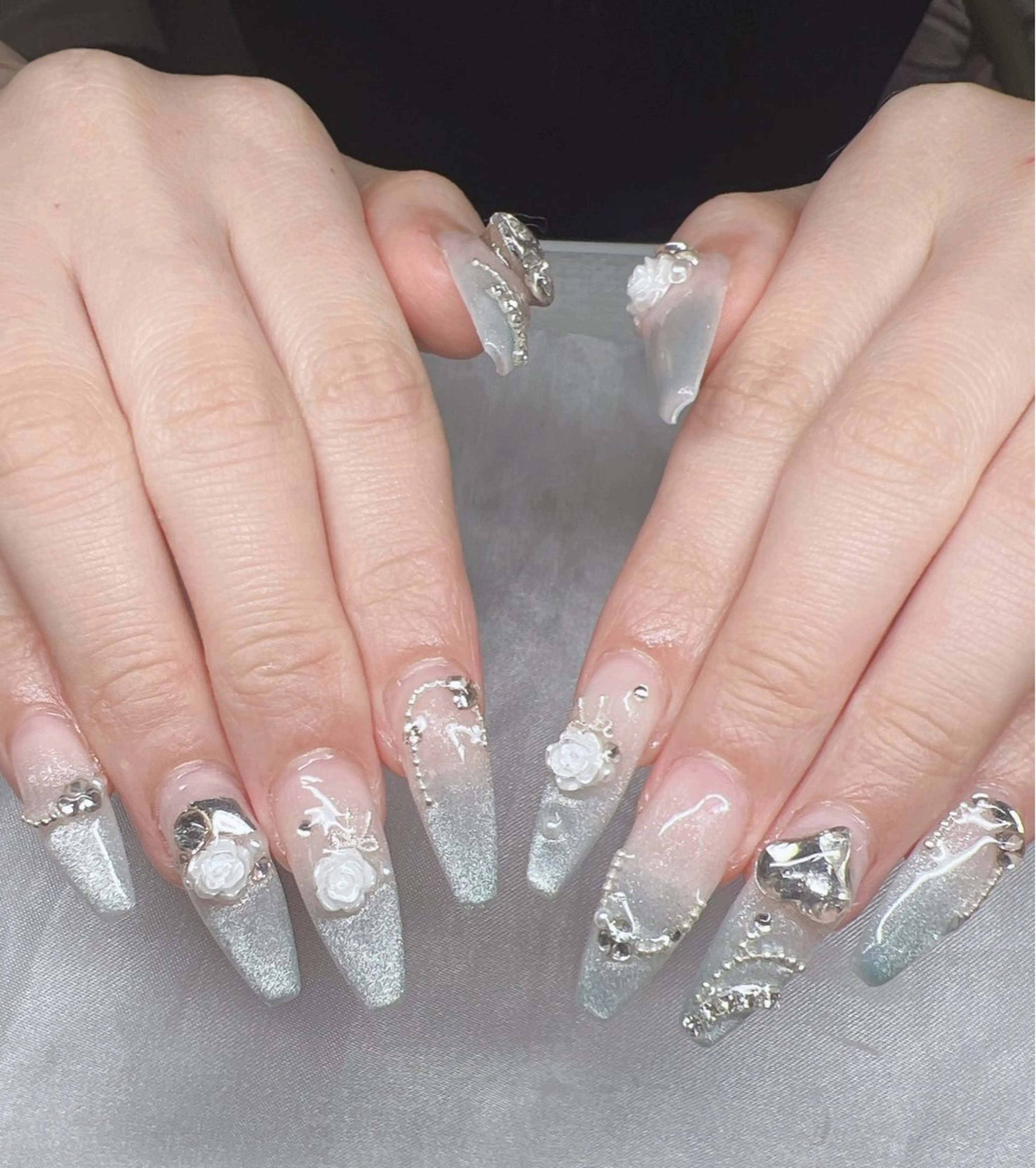 ネイル 長さ出し グラデーション キラキラネイル マグネットネイル ニュアンスネイル ハンドネイル Lee Nails チップ長さだし専門店のネイルデザイン
