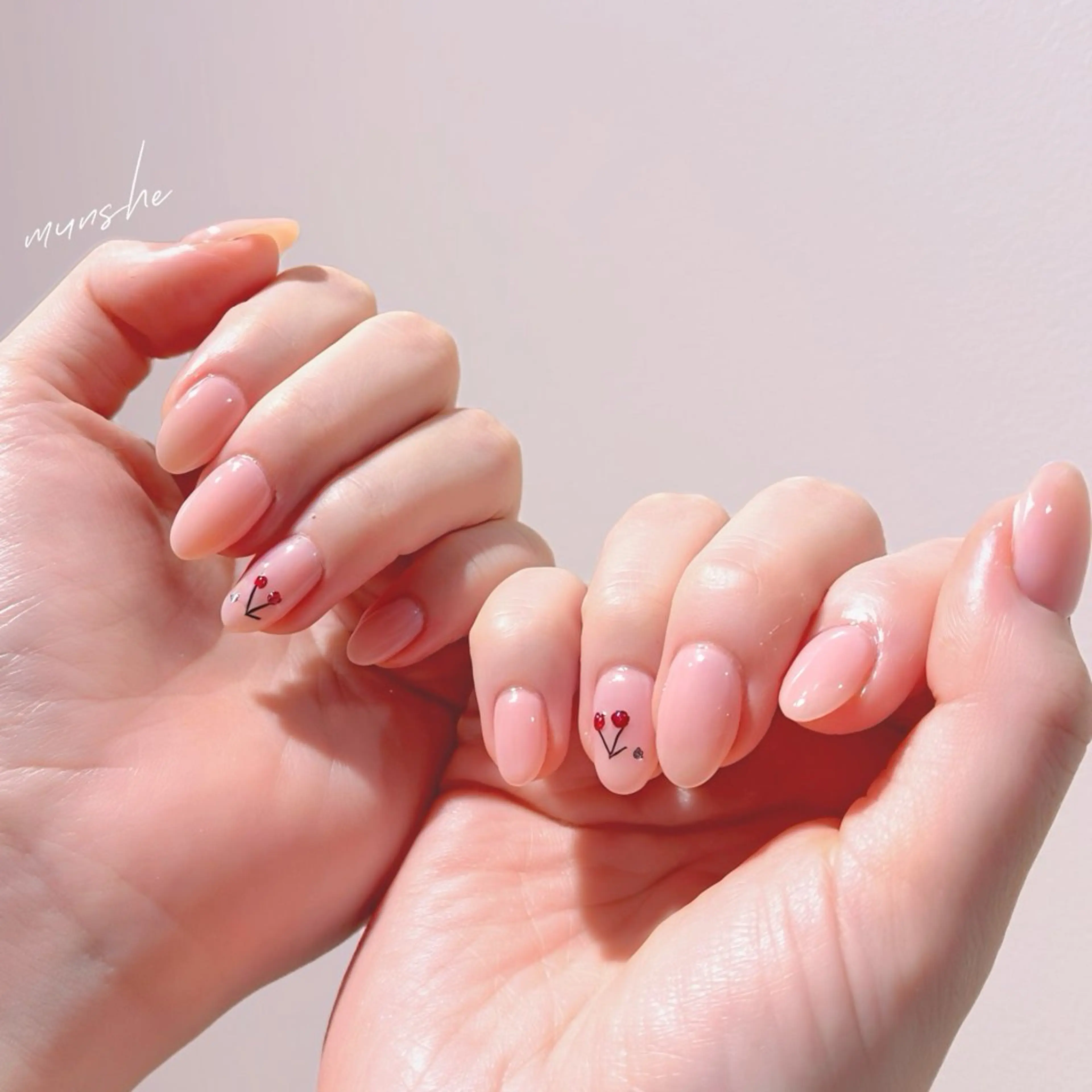 ネイル アートネイル フレンチネイル ジェルネイル ガーリー キラキラネイル Munshe nailsalonのネイルデザイン