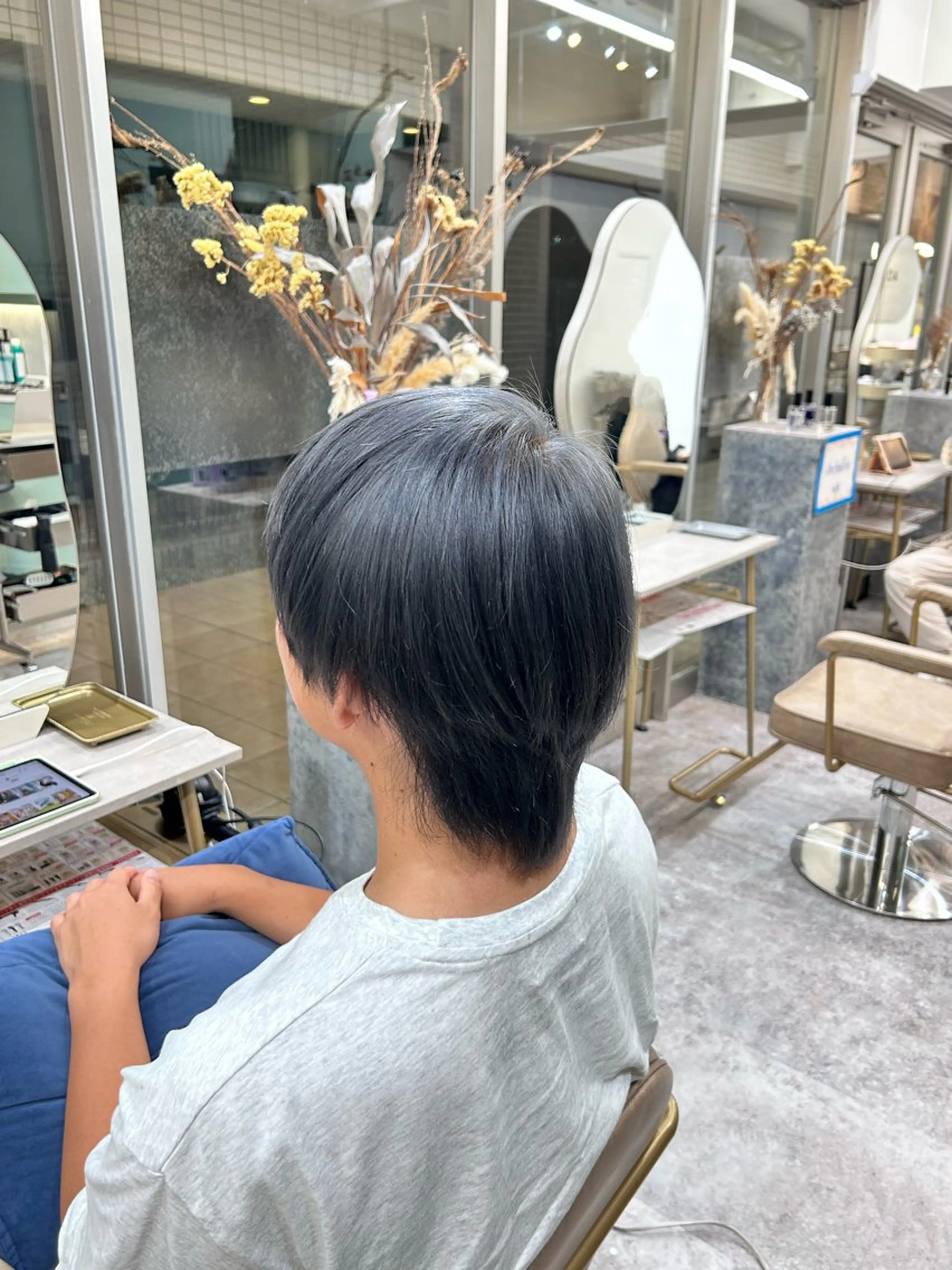 【10/2以降のご予約受付中！】💛ブリーチ+オンカラー💛ブリーチ1回なのでできる色に限りがありますご相談ください🫧の写真