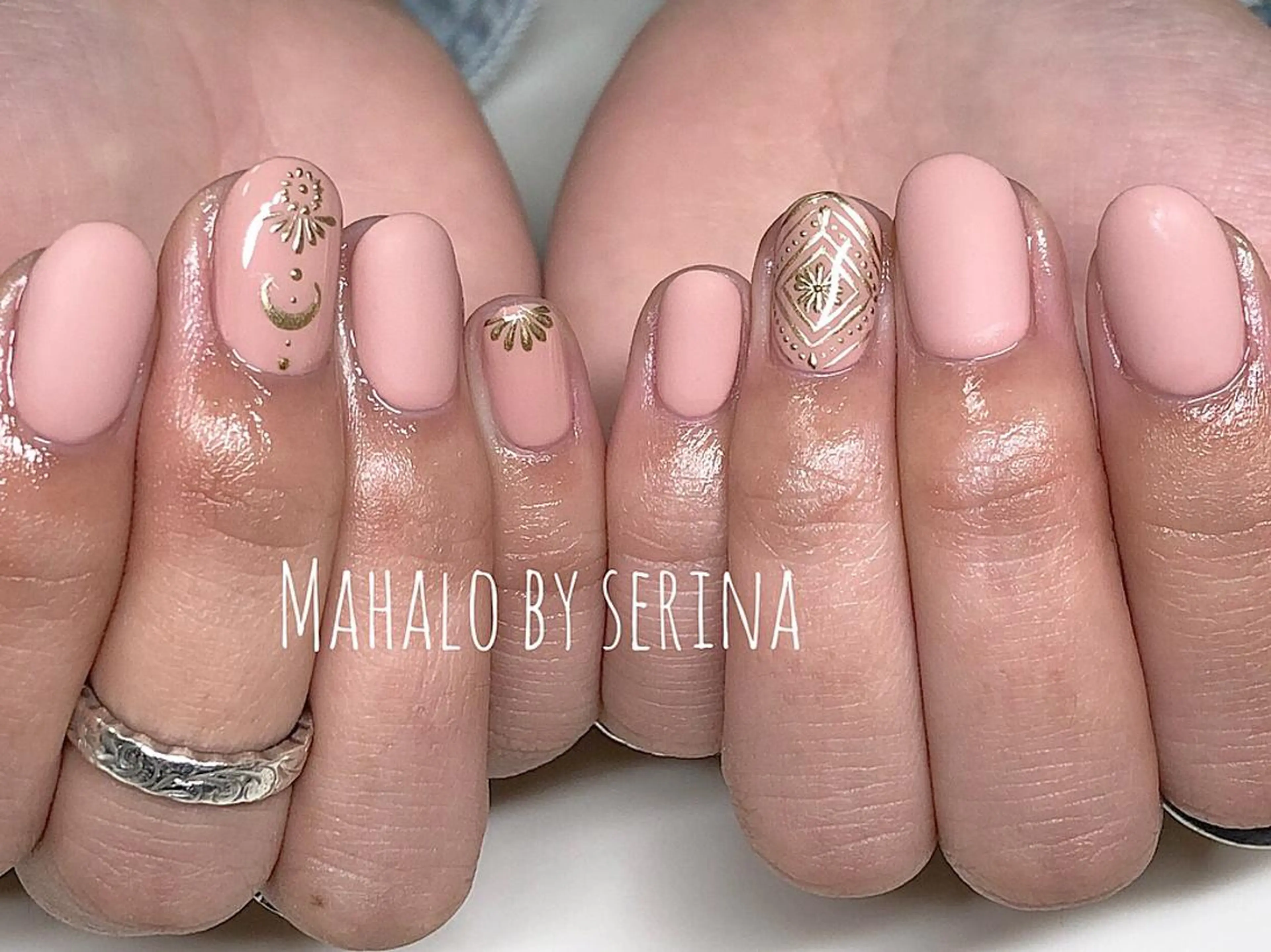 ミディアム カラー ネイル SUNNY BAE. SERINAのネイルデザイン