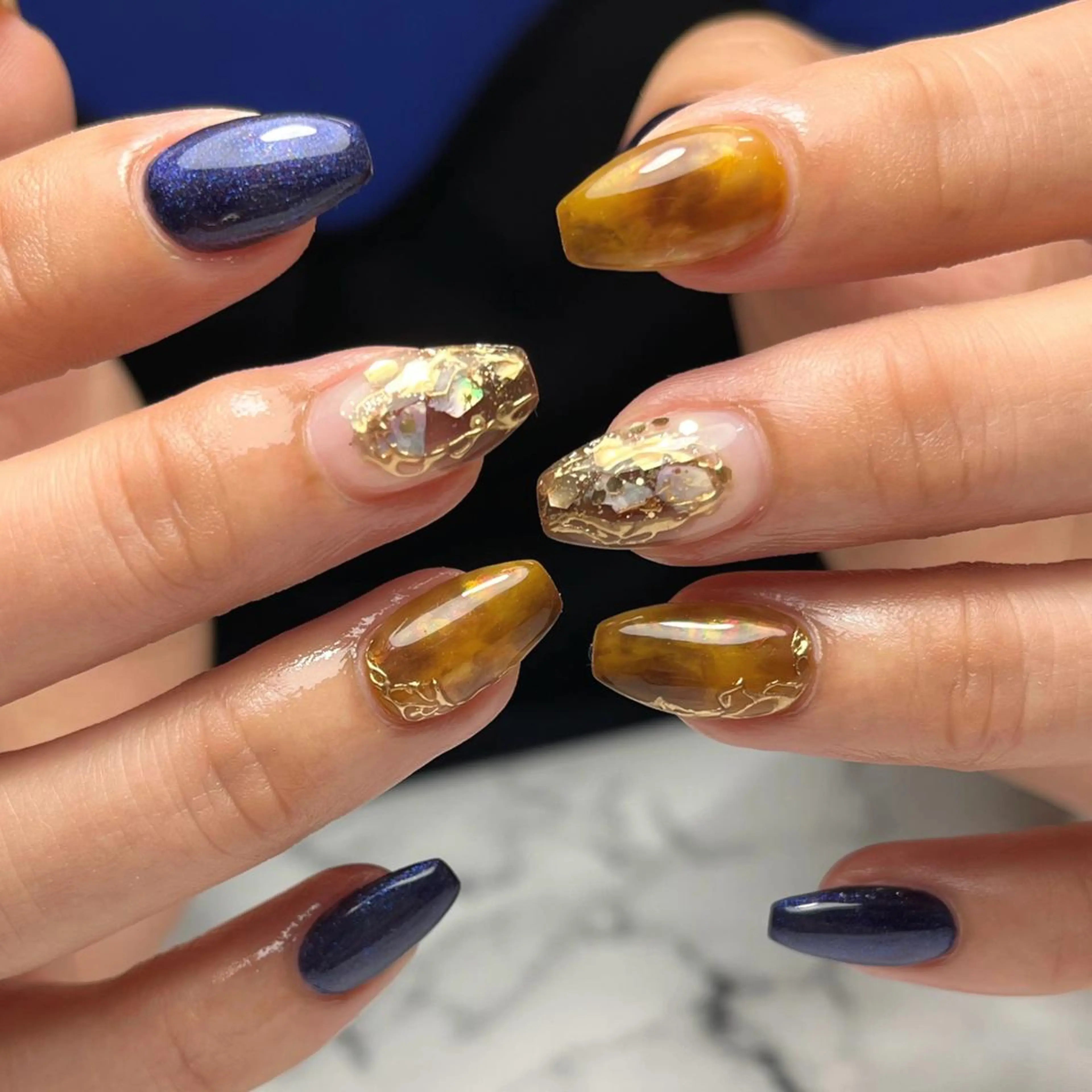 ネイル アートネイル べっ甲ネイル ジェルネイル 大理石ネイル(マーブル) ネイビー ハンドネイル NAIL NOWのネイルデザイン