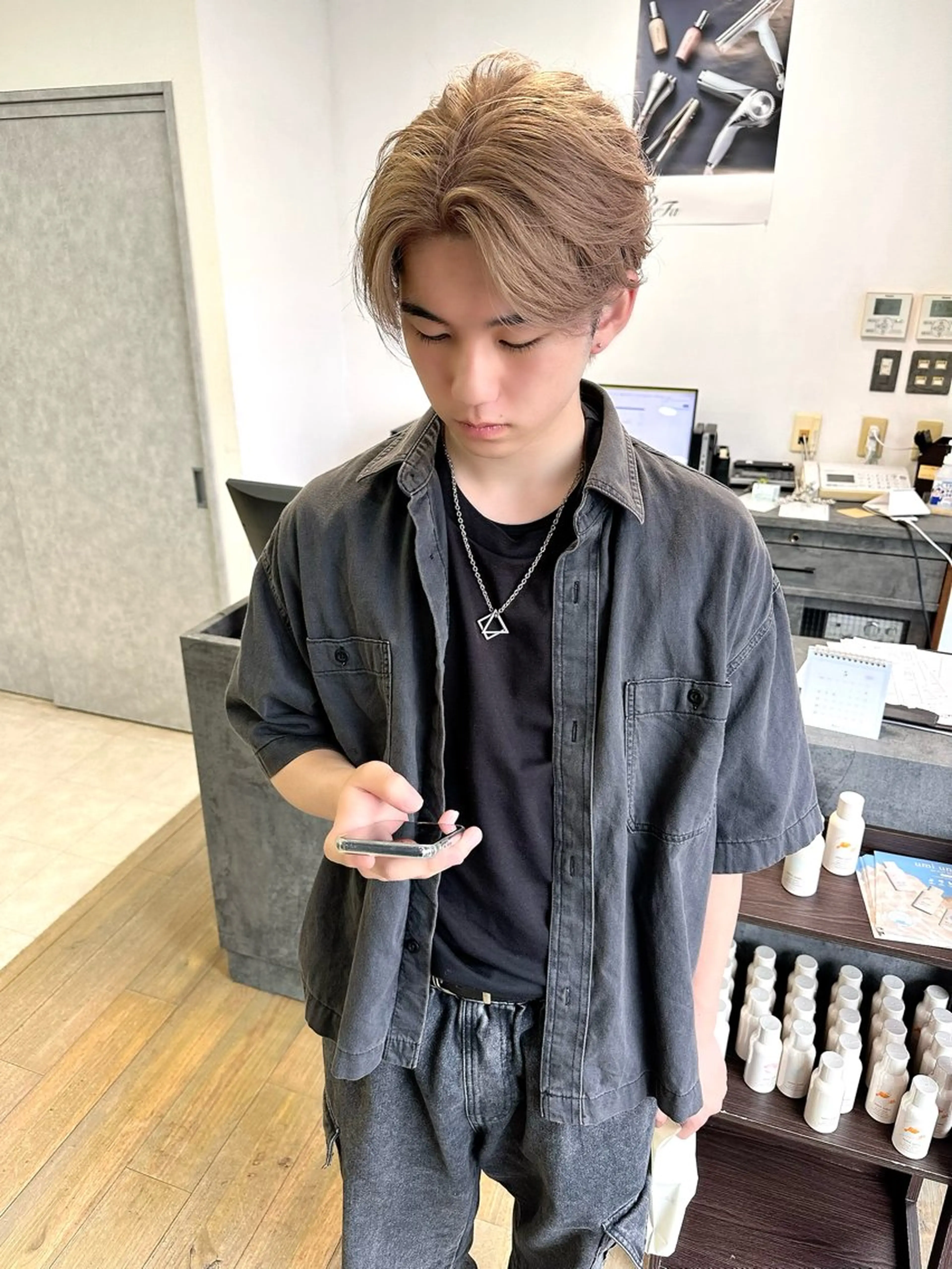 【✨ブリーチ1回➕透明感カラー✨】の写真