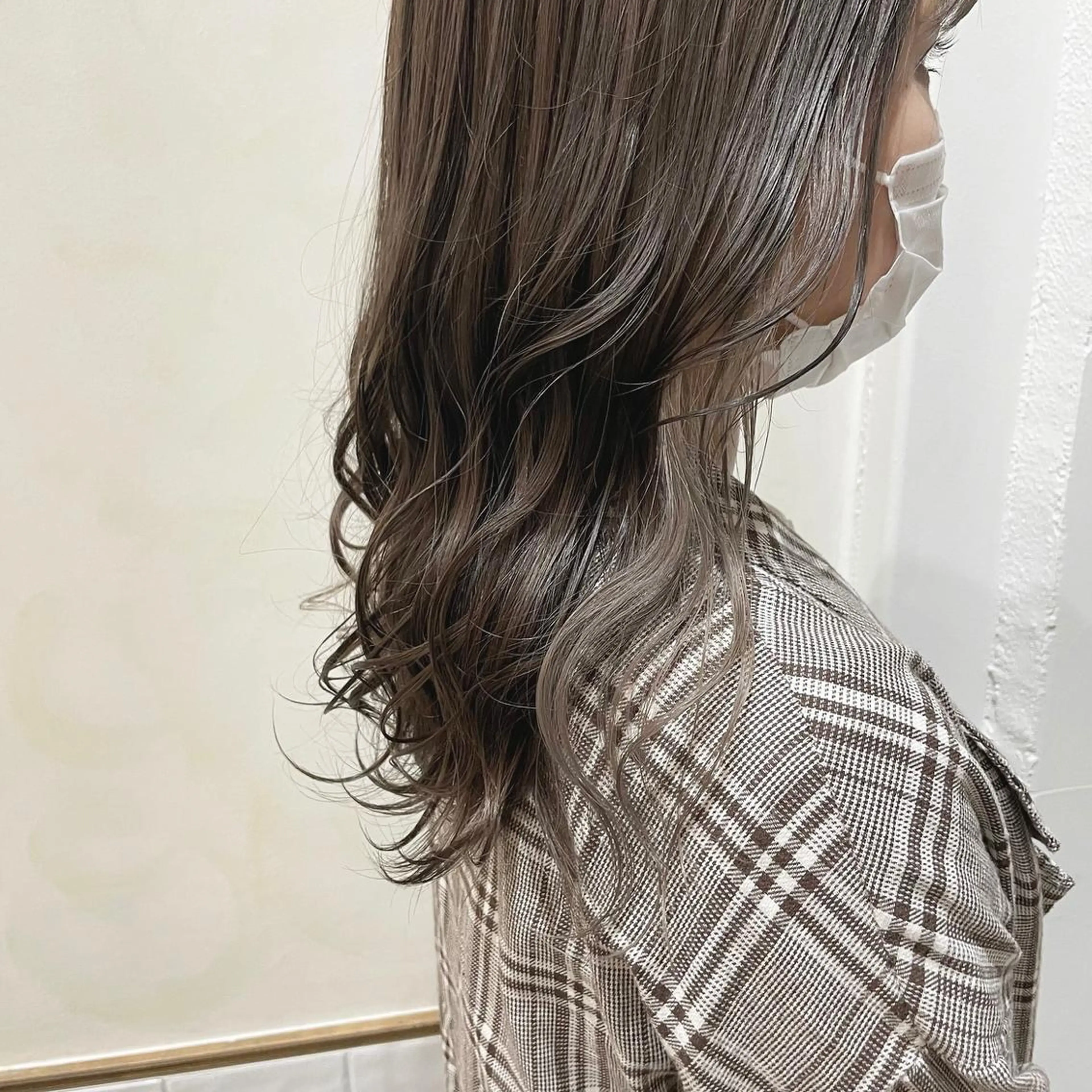 セミロング ROMEO 京橋のヘアスタイル