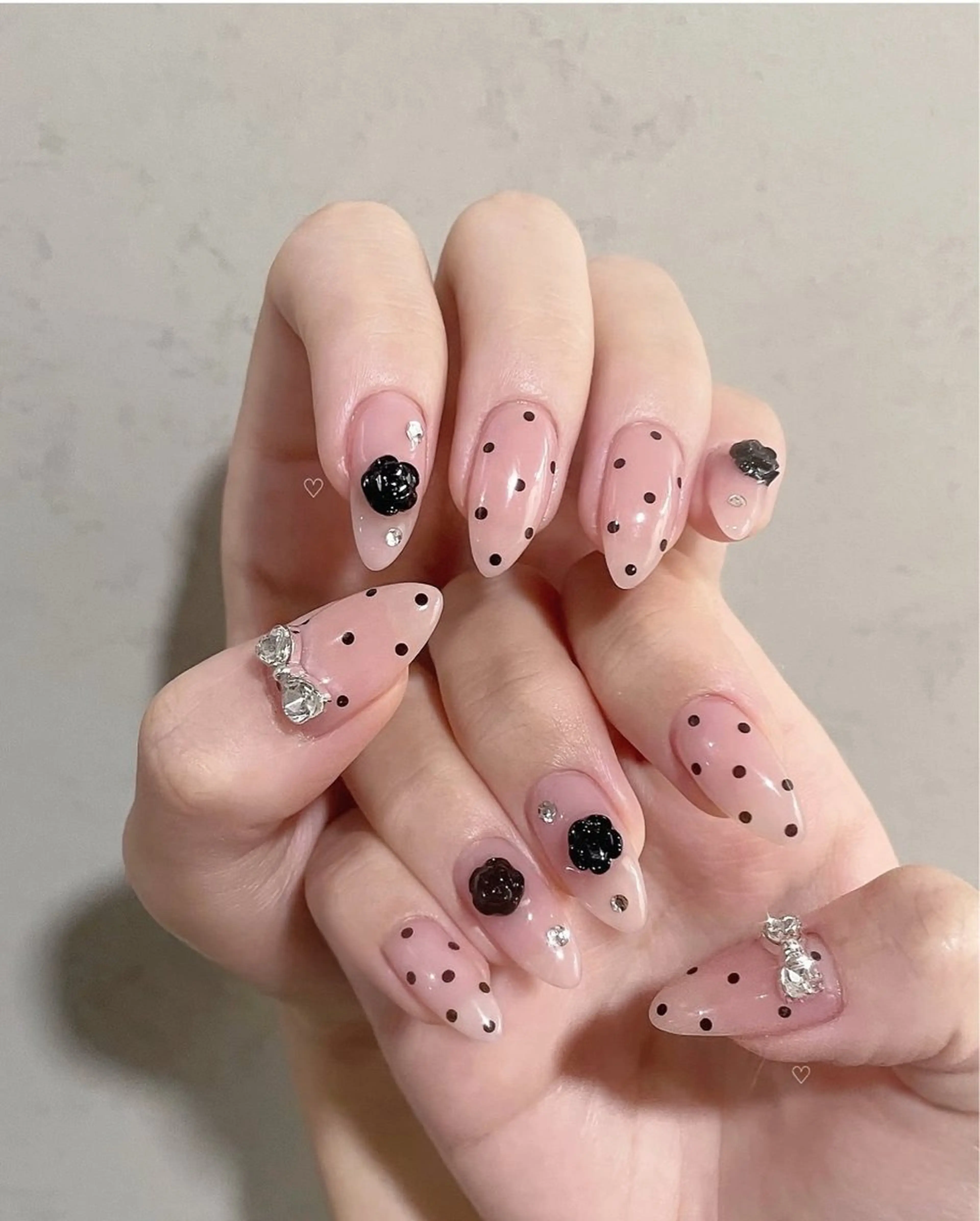 ネイル アニマル柄 オーロラネイル チークネイル フラッシュネイル ジェルネイル ハンドネイル T.A Nail Salonのネイルデザイン