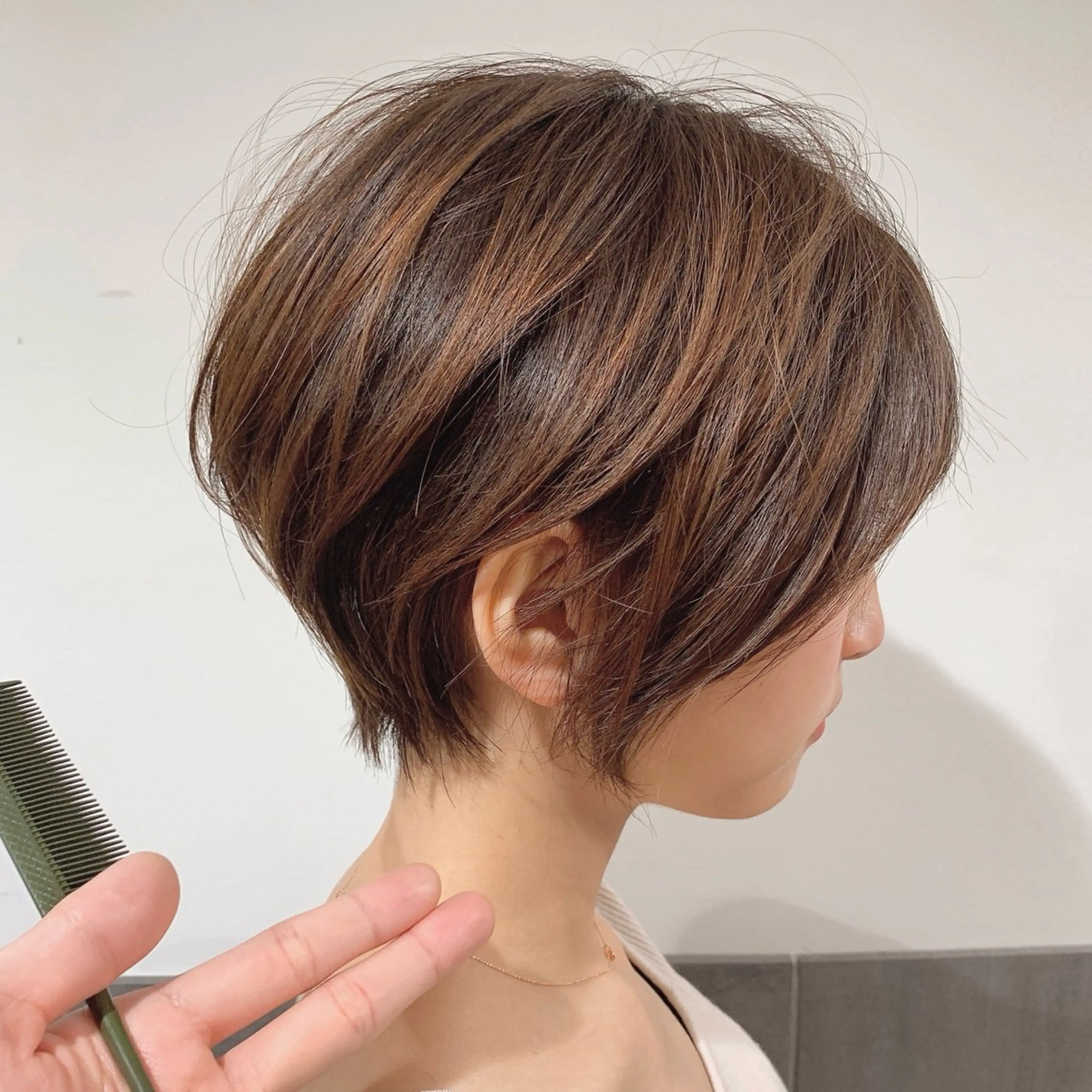 【🩶艶髪メンテ🩶】デザインショートカット+透明感カラー🍁の写真