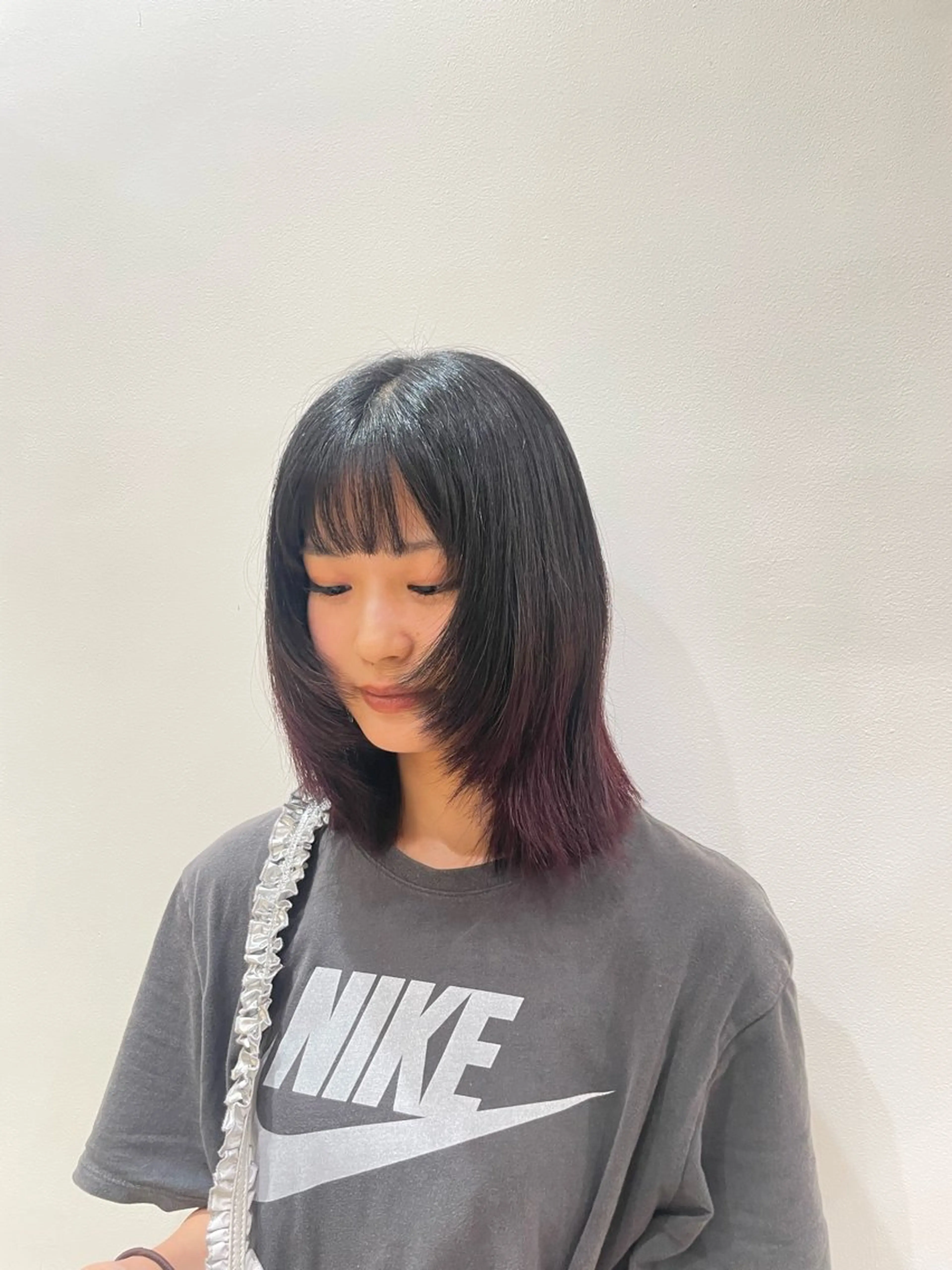 ミディアム カラー 栗田 莉奈のヘアスタイル