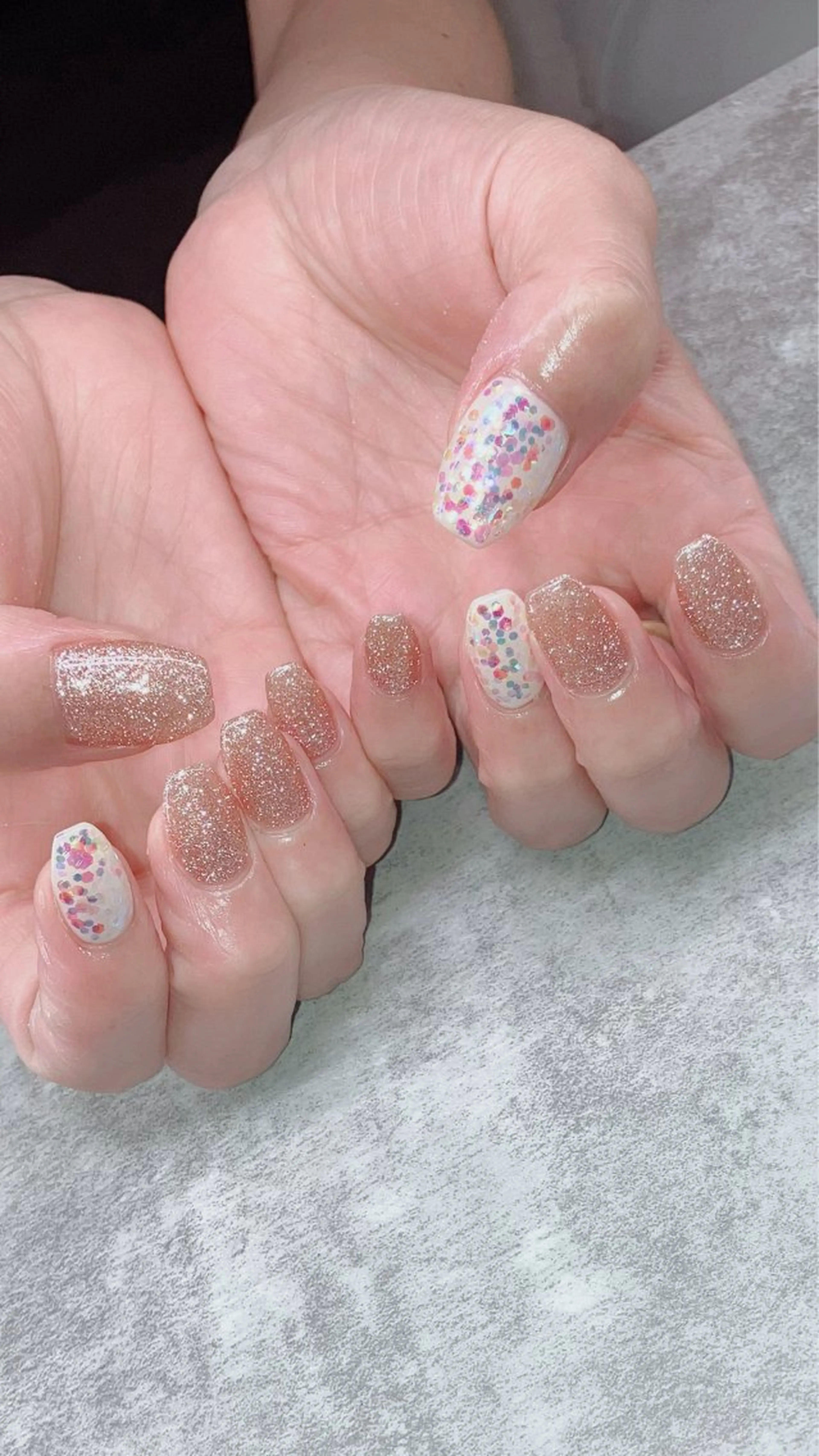 ネイル haleyume所属・shino🌟 痛ネイルのネイルデザイン