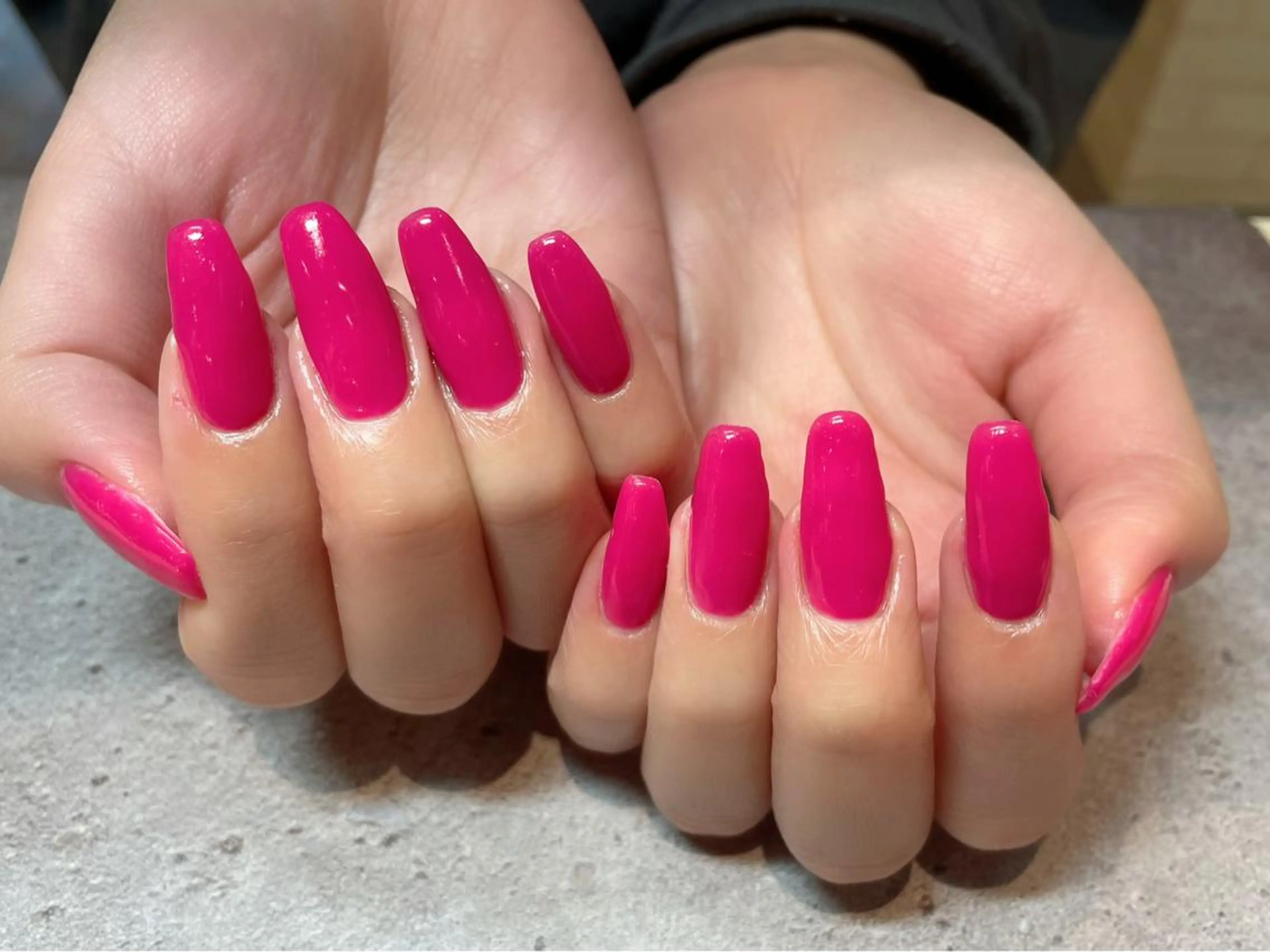 ネイル 成人式 ワンカラーネイル スカルプネイル シンプルネイル ハンドネイル SINCERELY シンシアリー🌈のマツエク・マツパデザイン