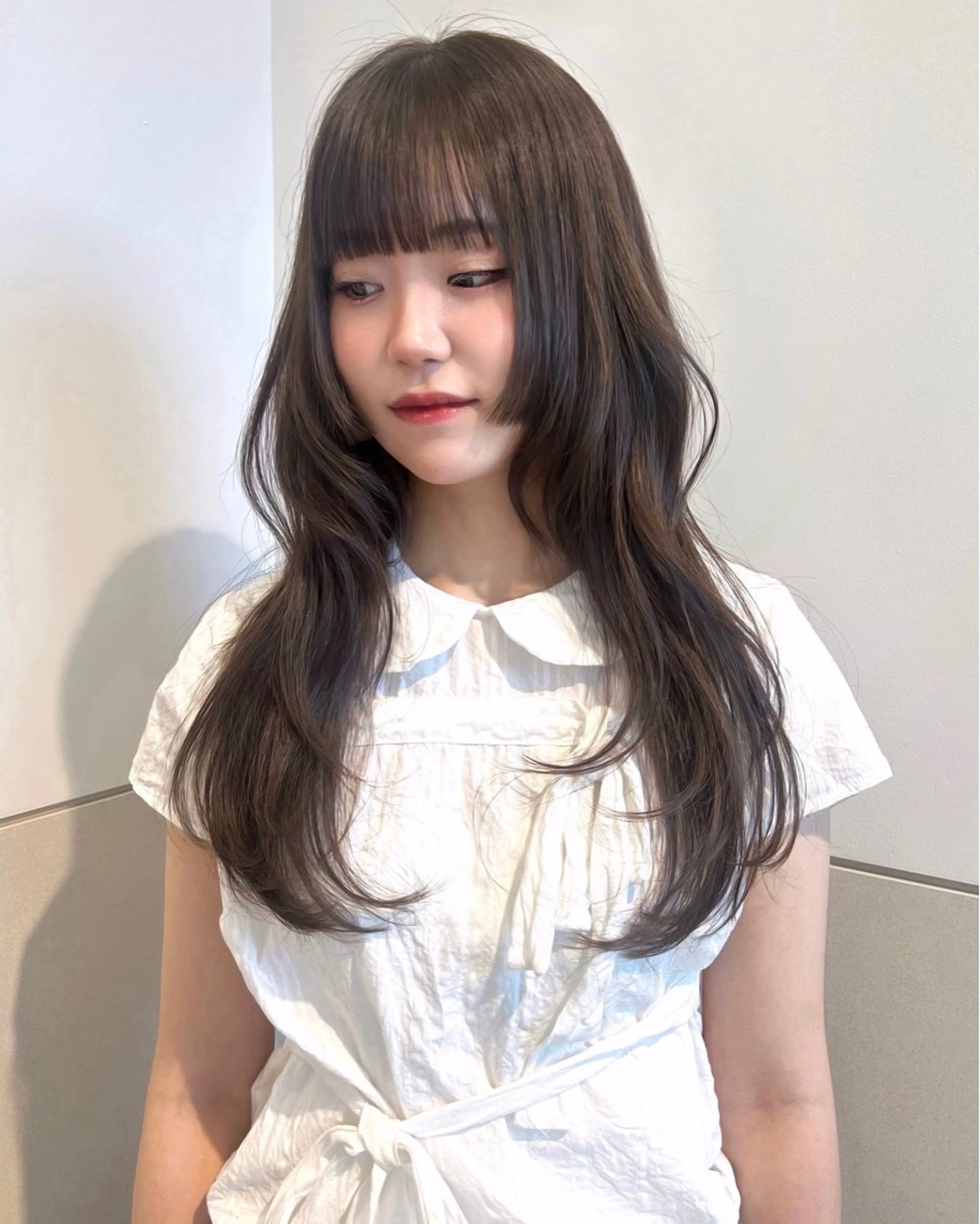 ロング カラー ベージュカラー オリーブベージュ 姫カット カット ヘアカラー fujimoto yuiのヘアスタイル