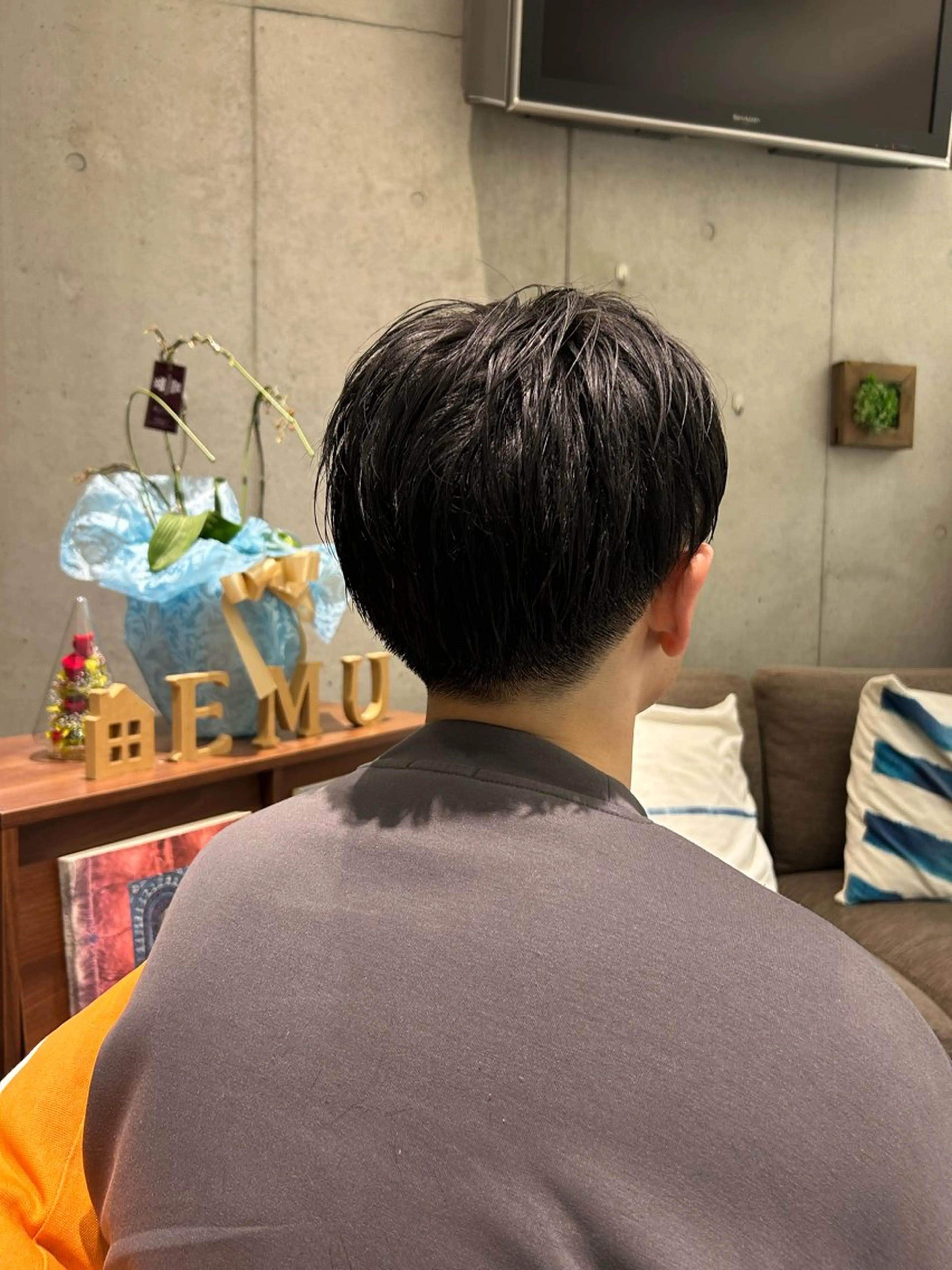メンズ センターパート マッシュ 💫ブリーチカラー 鈴木美菜実💫のヘアスタイル