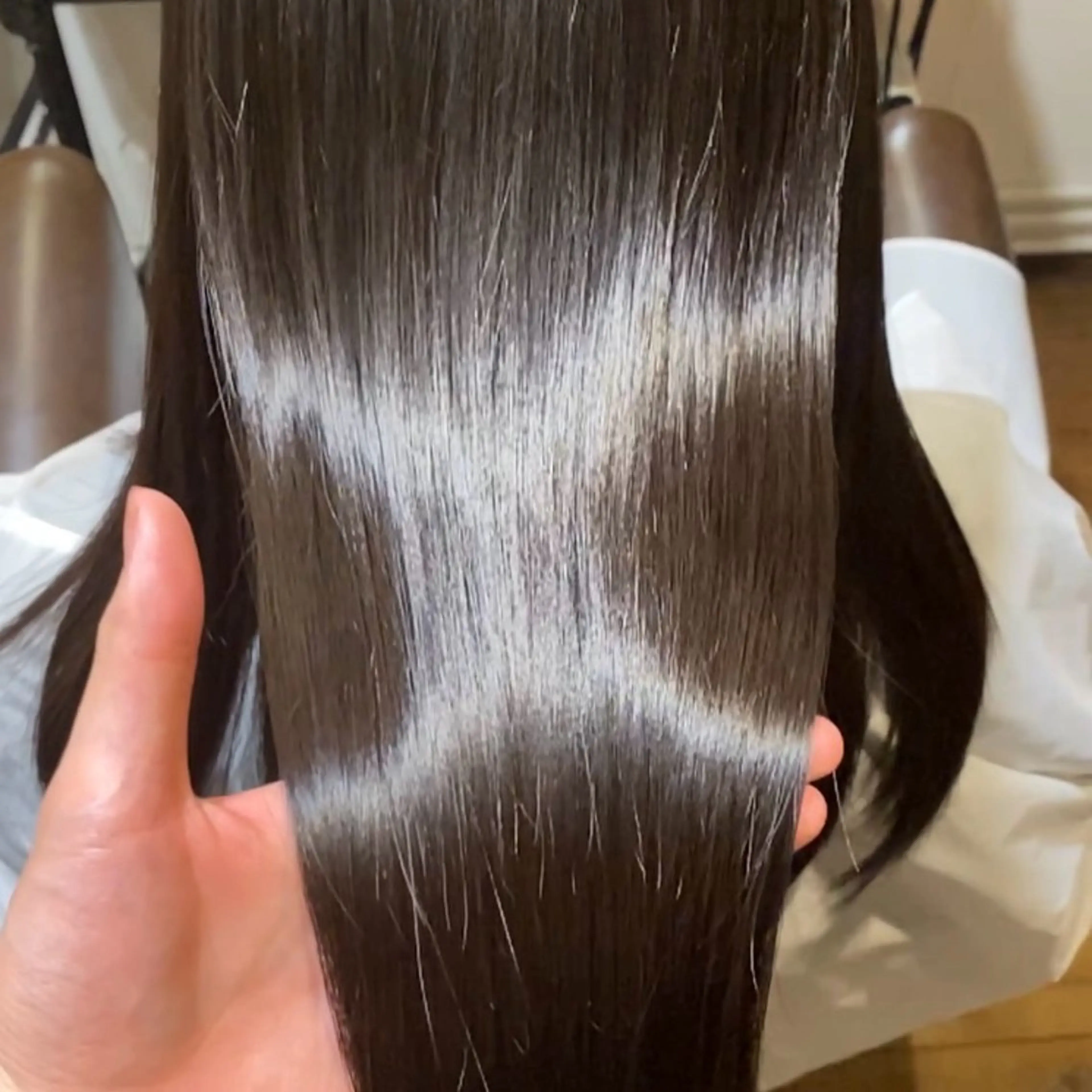 セミロング カット トリートメント 縮毛矯正特化 コグスリのヘアスタイル