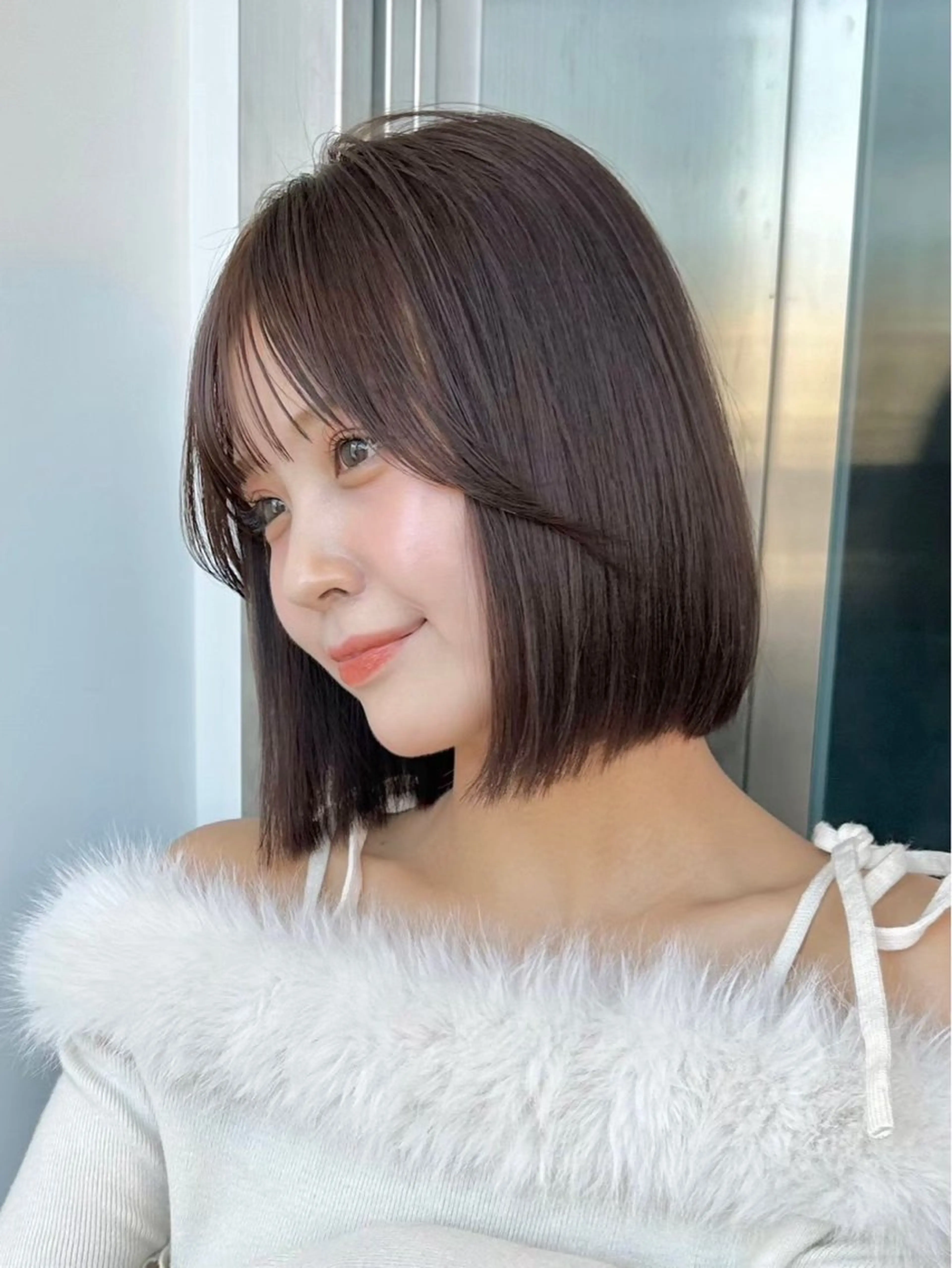 ショート 【いっせい】ブリーチ 無しＷカラー×カットのヘアスタイル
