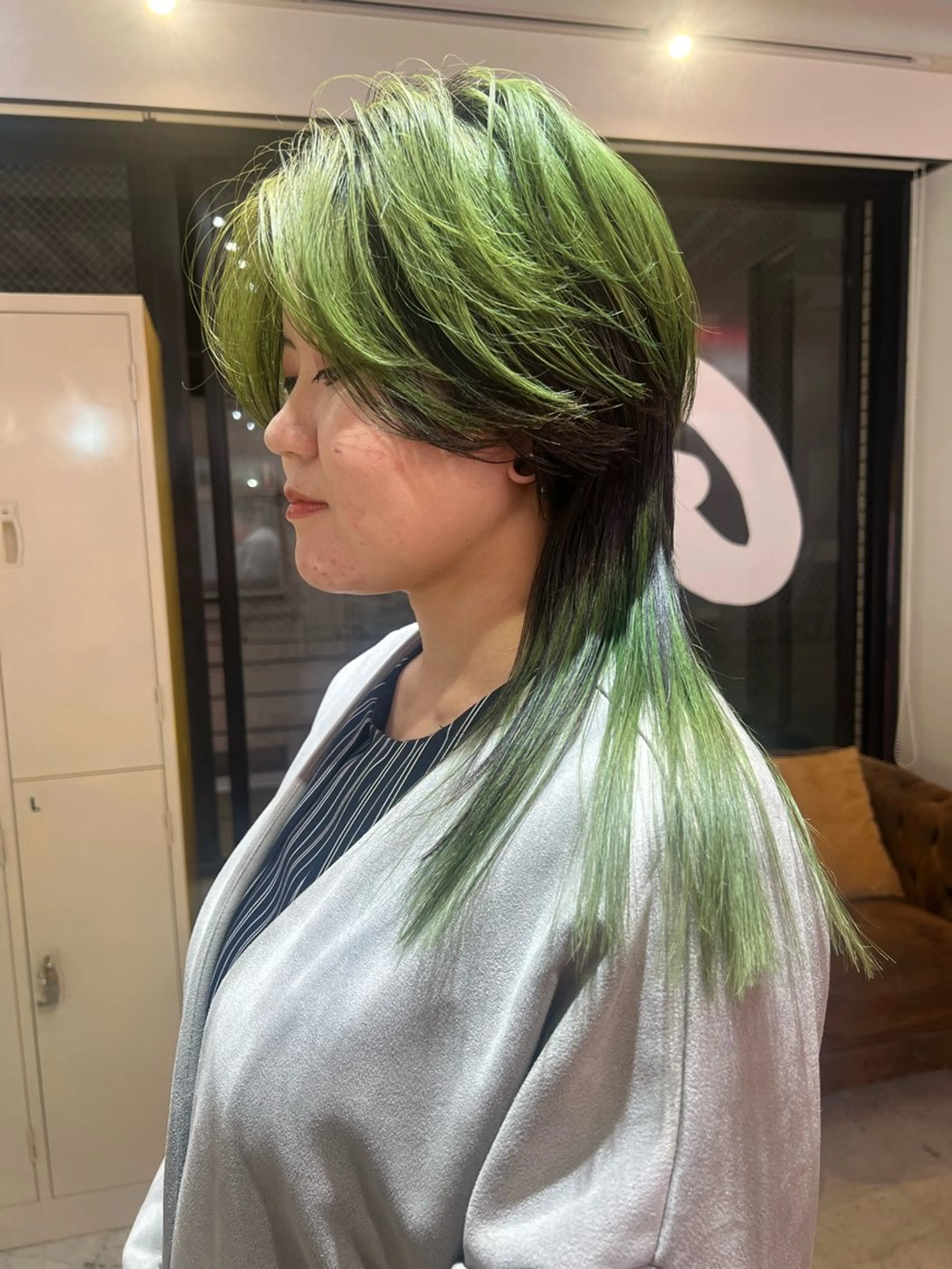 セミロング ヘアカラー トリートメント 💥ウルフカット デザインあんな💥のヘアスタイル