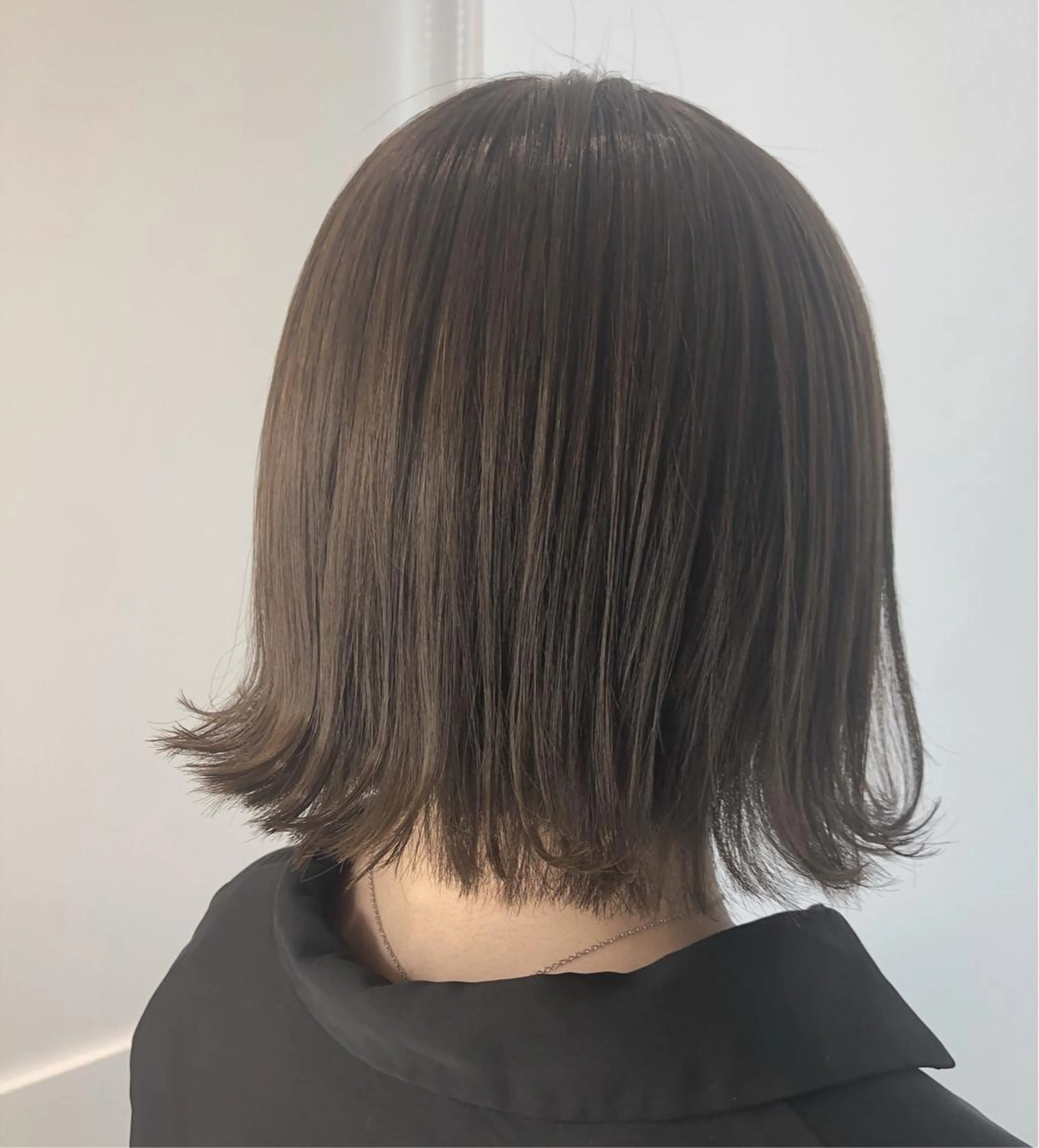 ミディアム カラー パーマ ブリーチ グレージュ ミント ブリーチなしカラー ストレートパーマ sano sayakaのヘアスタイル