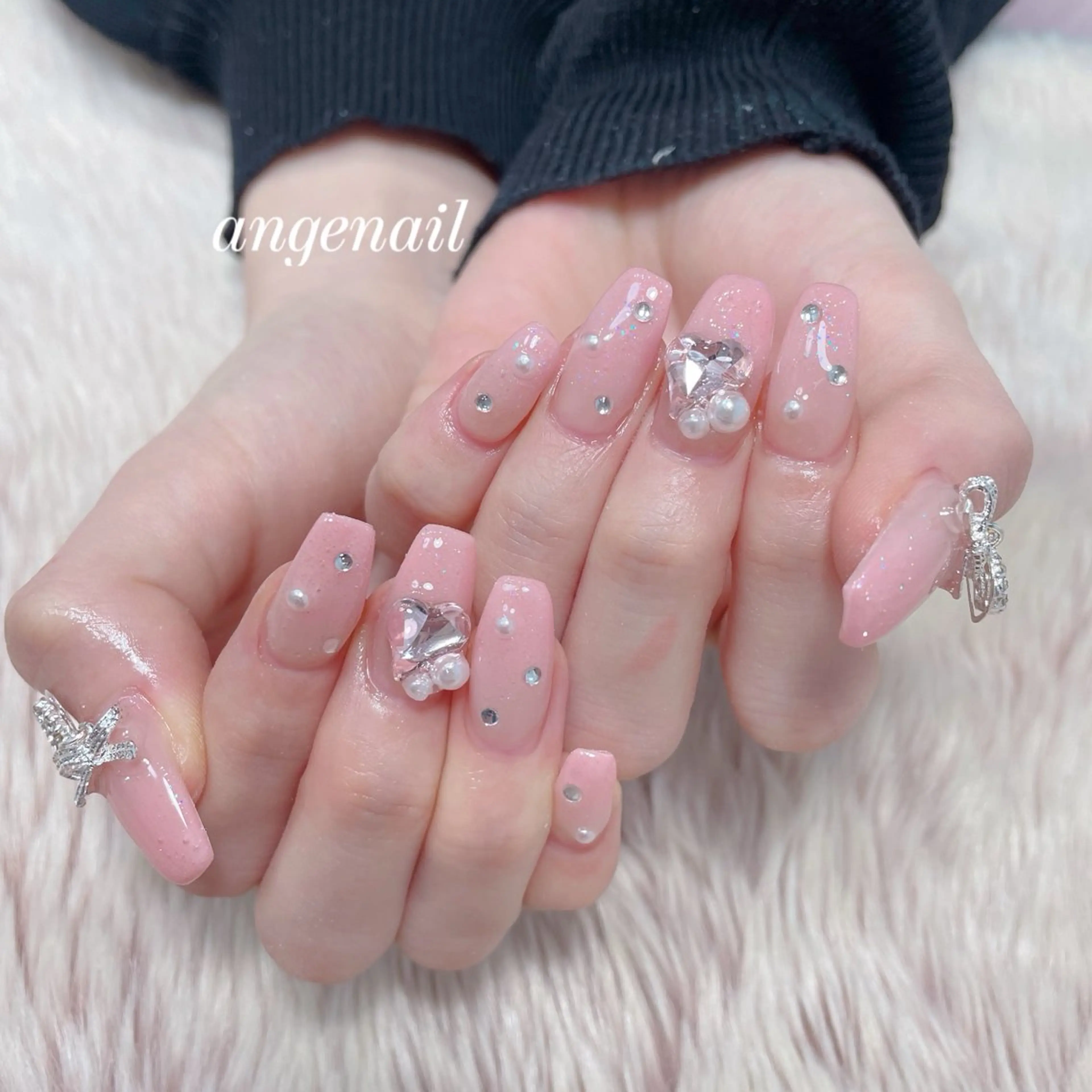 ネイル グラデーション ハート 持ち込み ピンク ハンドネイル angenail所属・angenail MAKIのネイルデザイン