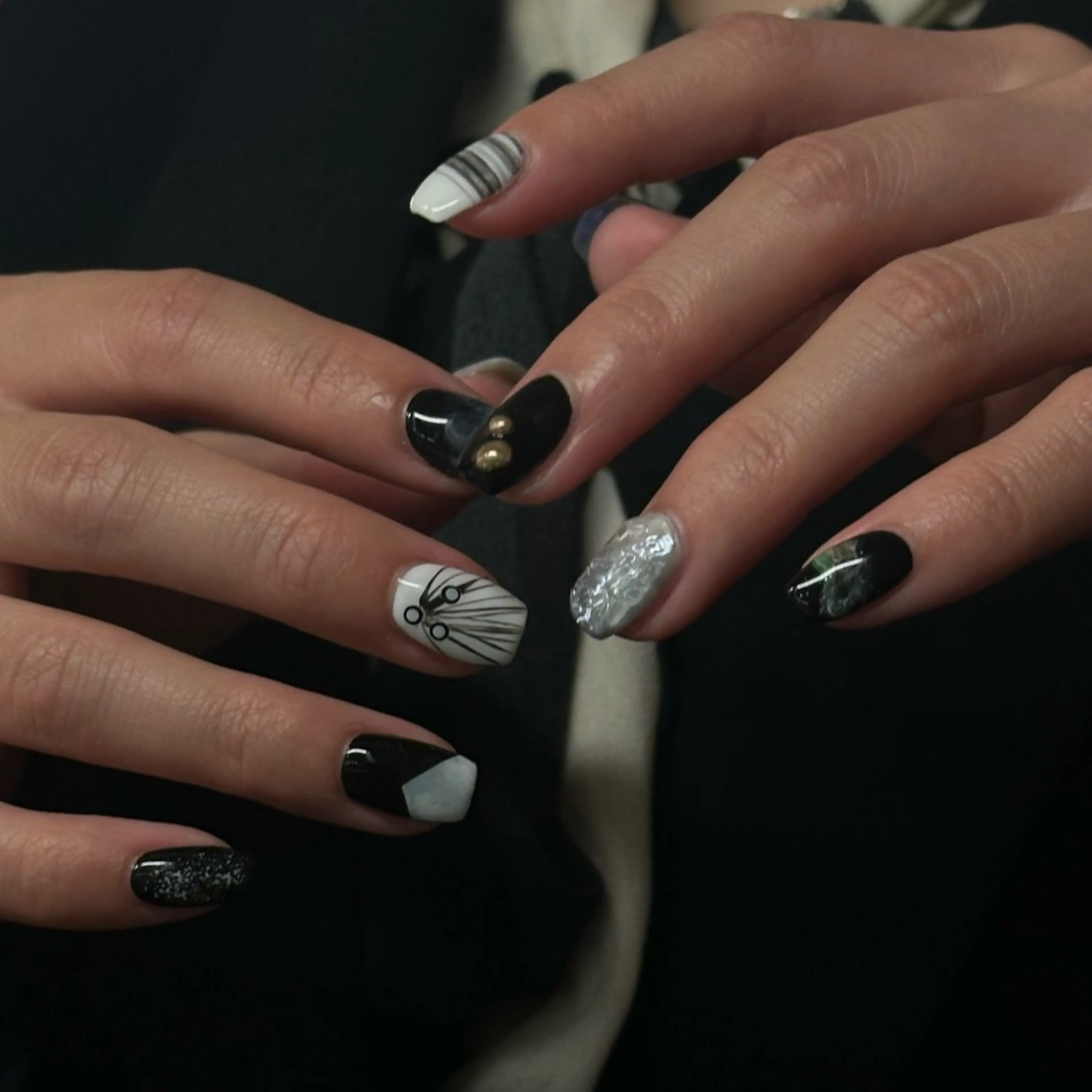 ネイル ハンドネイル COIN  nail hinataのネイルデザイン