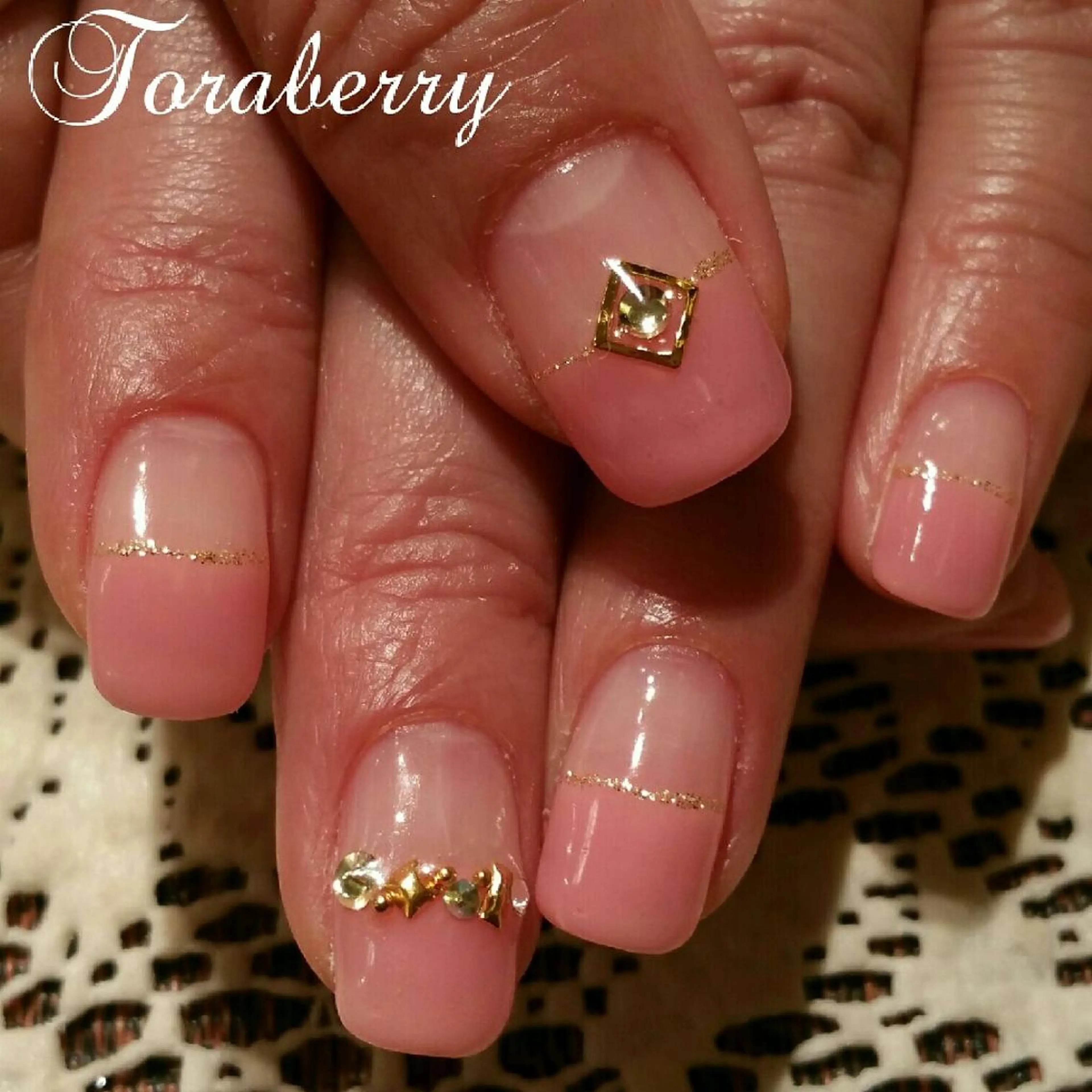 ネイル フレンチネイル ネイリスト なつみのネイルデザイン