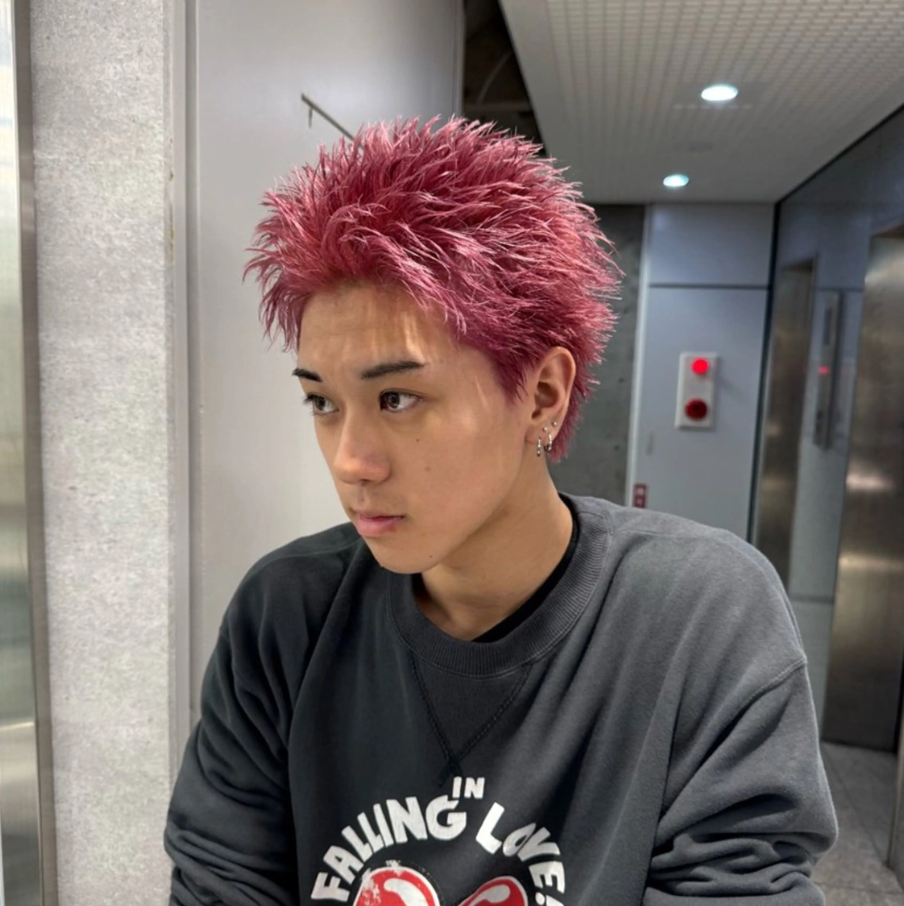 ショート カラー パーマ メンズ スパイキーショート ピンクカラー ショートヘア カット ヘアカラー 🔥スパイキー 特化🔥菊水皐暉🔥のヘアスタイル