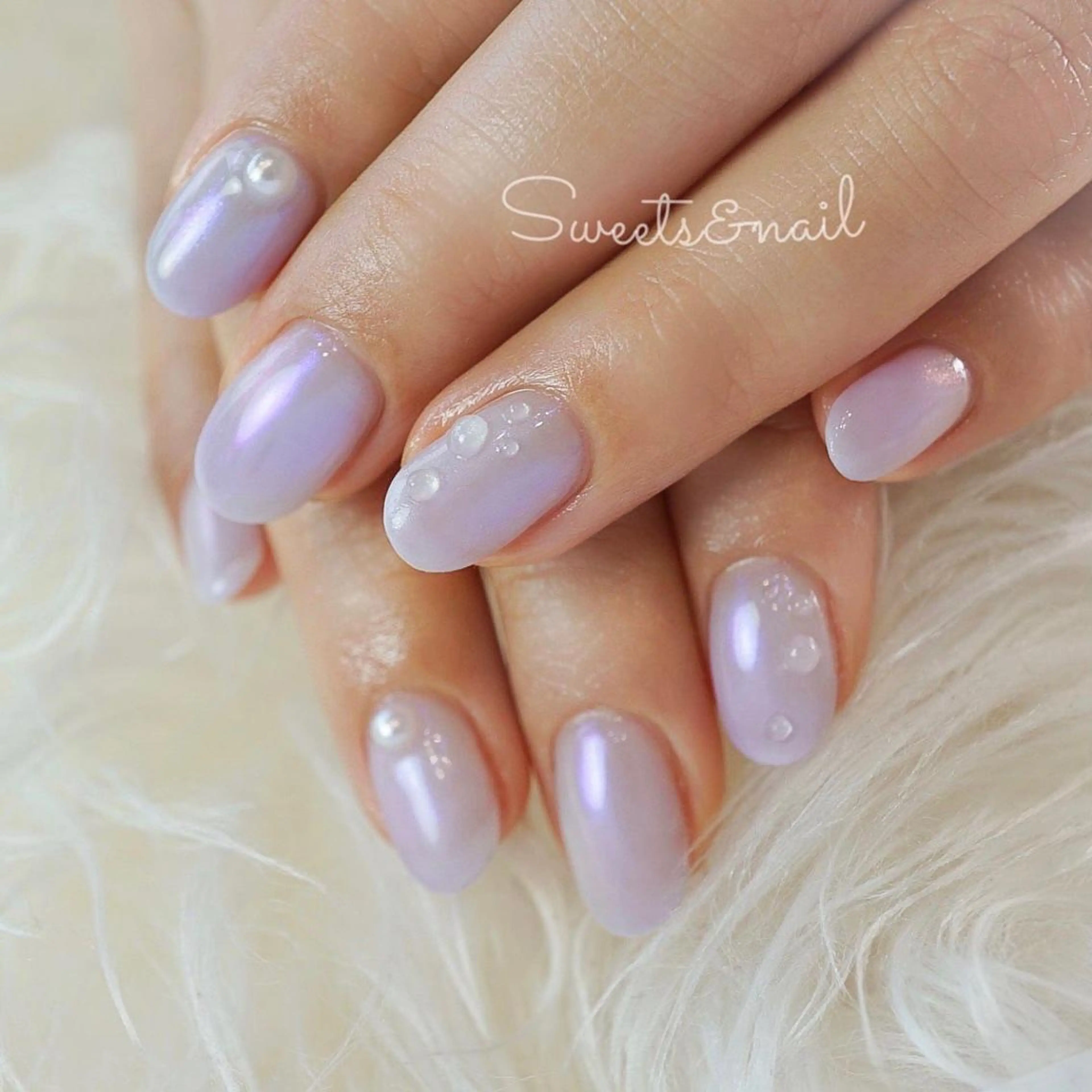 ネイル オーロラネイル ジェルネイル ミラーネイル ぷっくりネイル パープル Sweets &nailのネイルデザイン