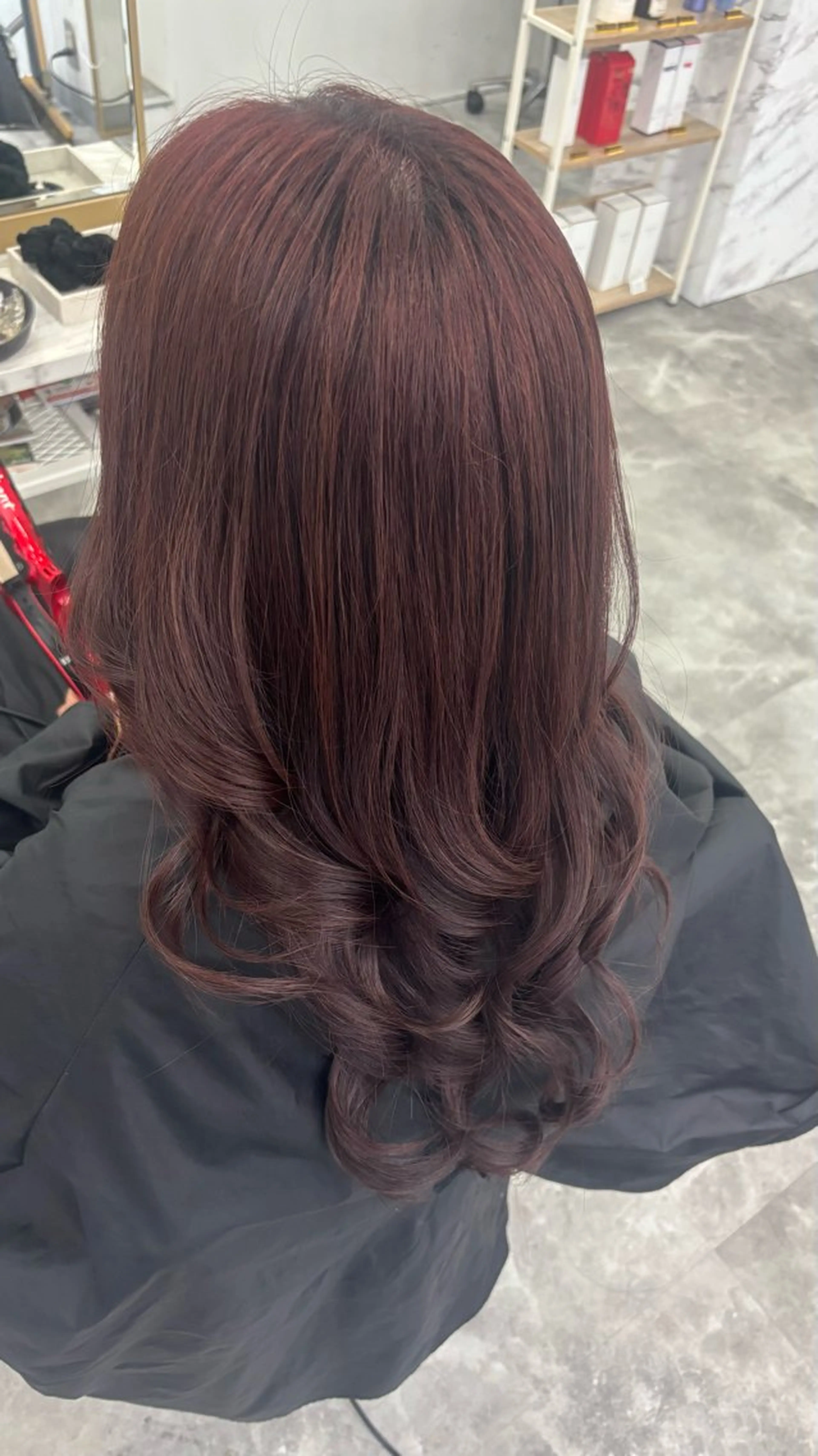 セミロング ヘアカラー 🫧ROSEL / REIA🫶🏻🩵のヘアスタイル